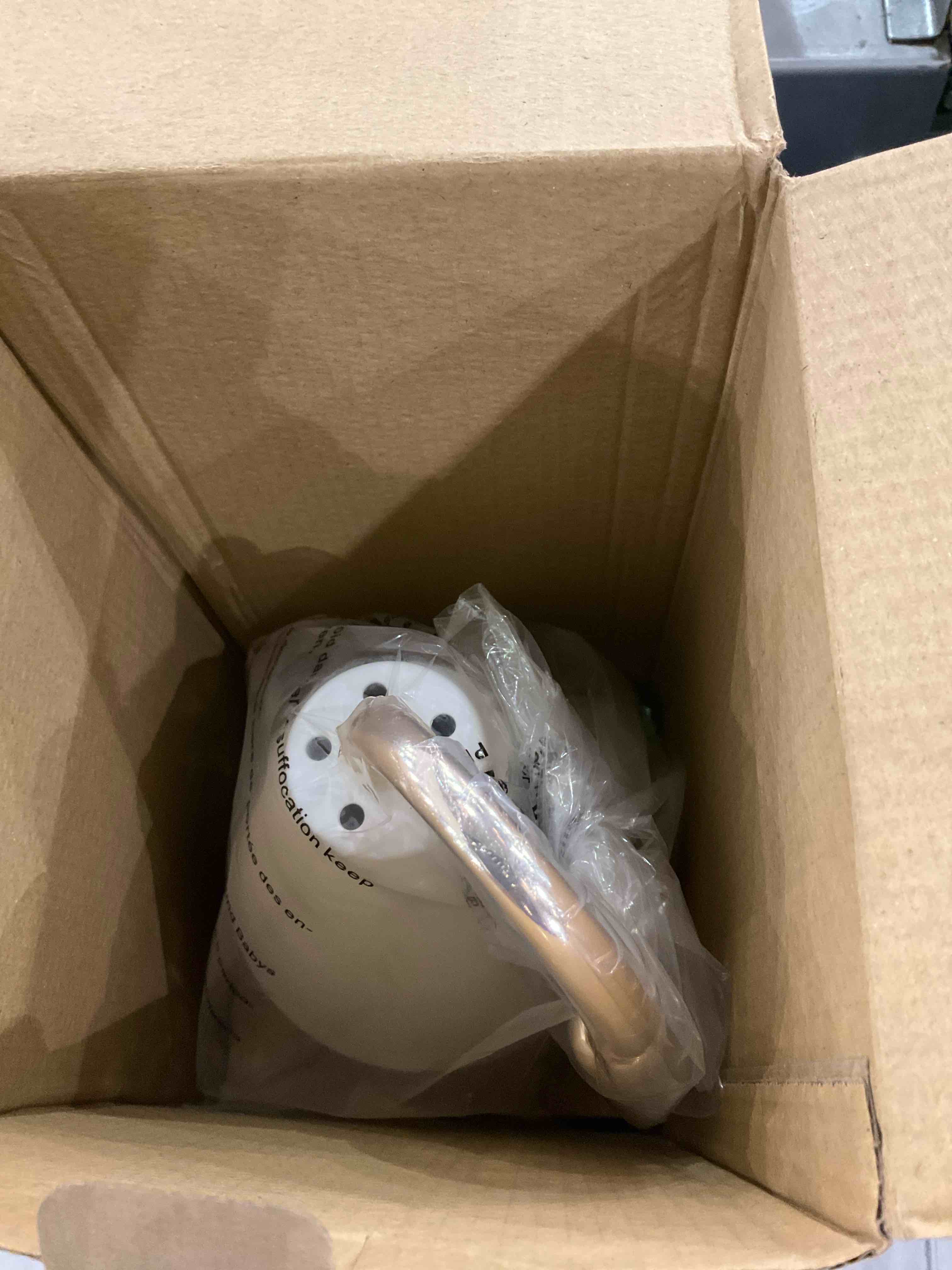 https://s3.amazonaws.com/lotting-images-prod/BargainHunt/EXS01148447_1709056503170.jpeg
