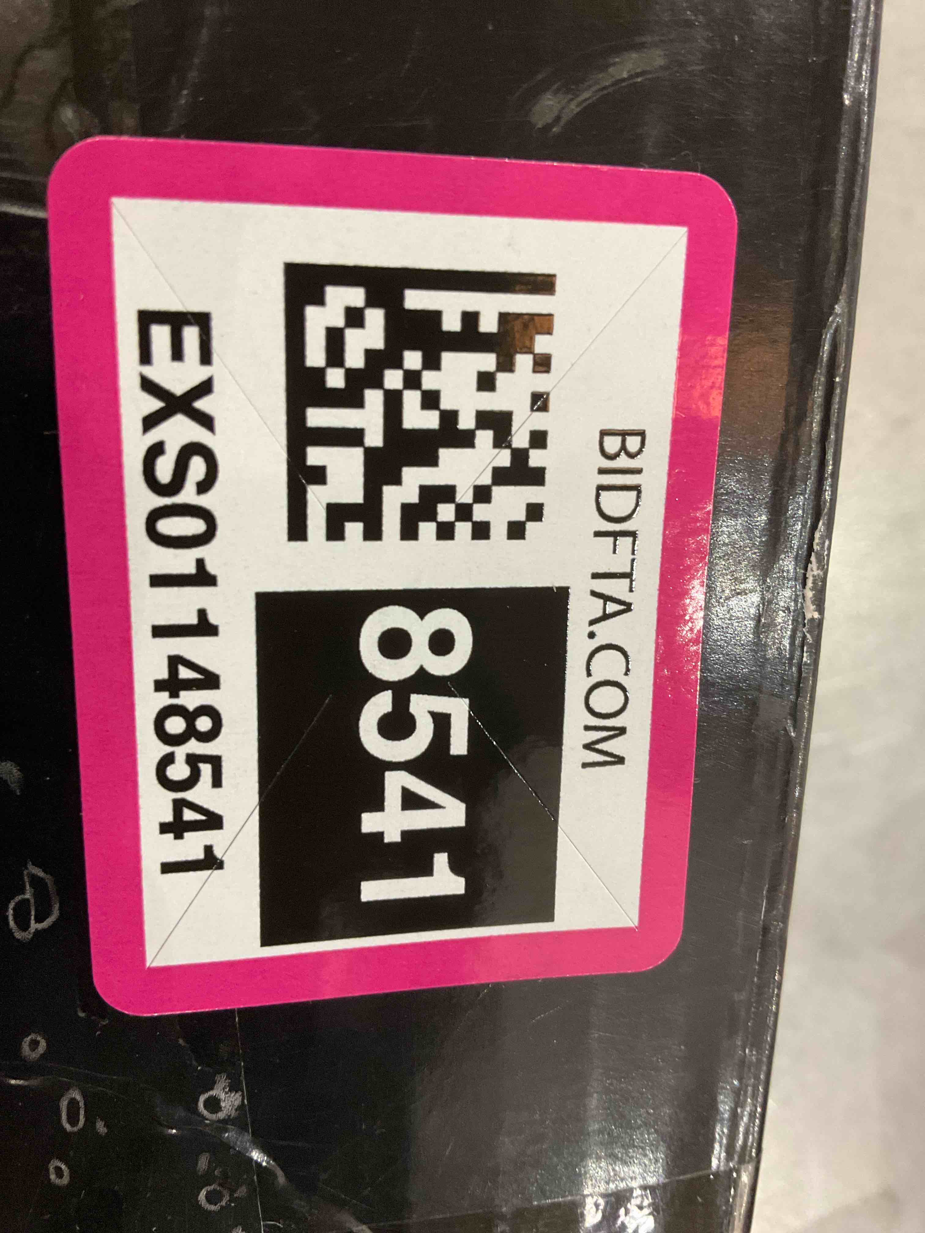 https://s3.amazonaws.com/lotting-images-prod/BargainHunt/EXS01148541_1708013021613.jpeg