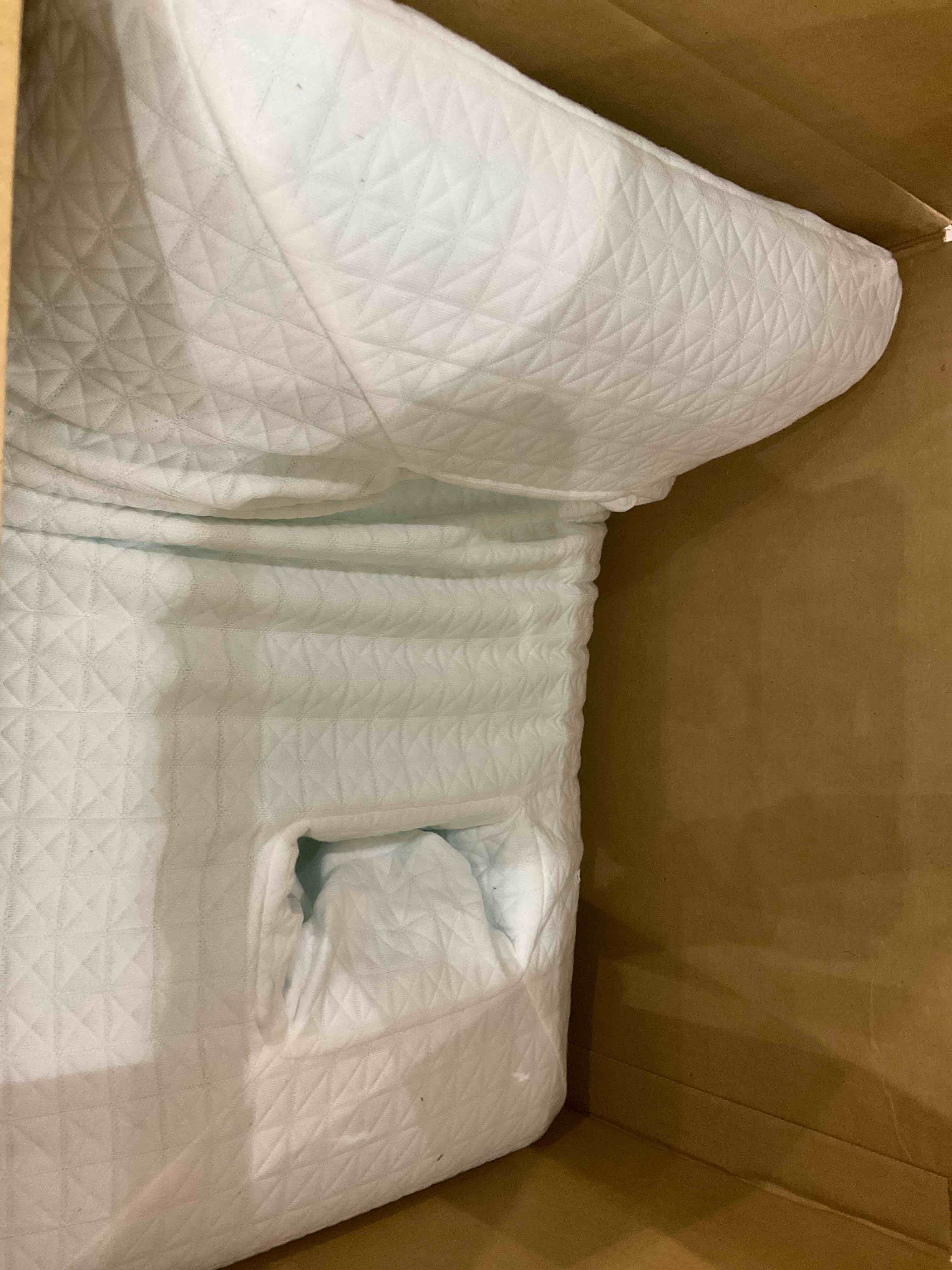 https://s3.amazonaws.com/lotting-images-prod/BargainHunt/EXS01148576_1708091043595.jpeg