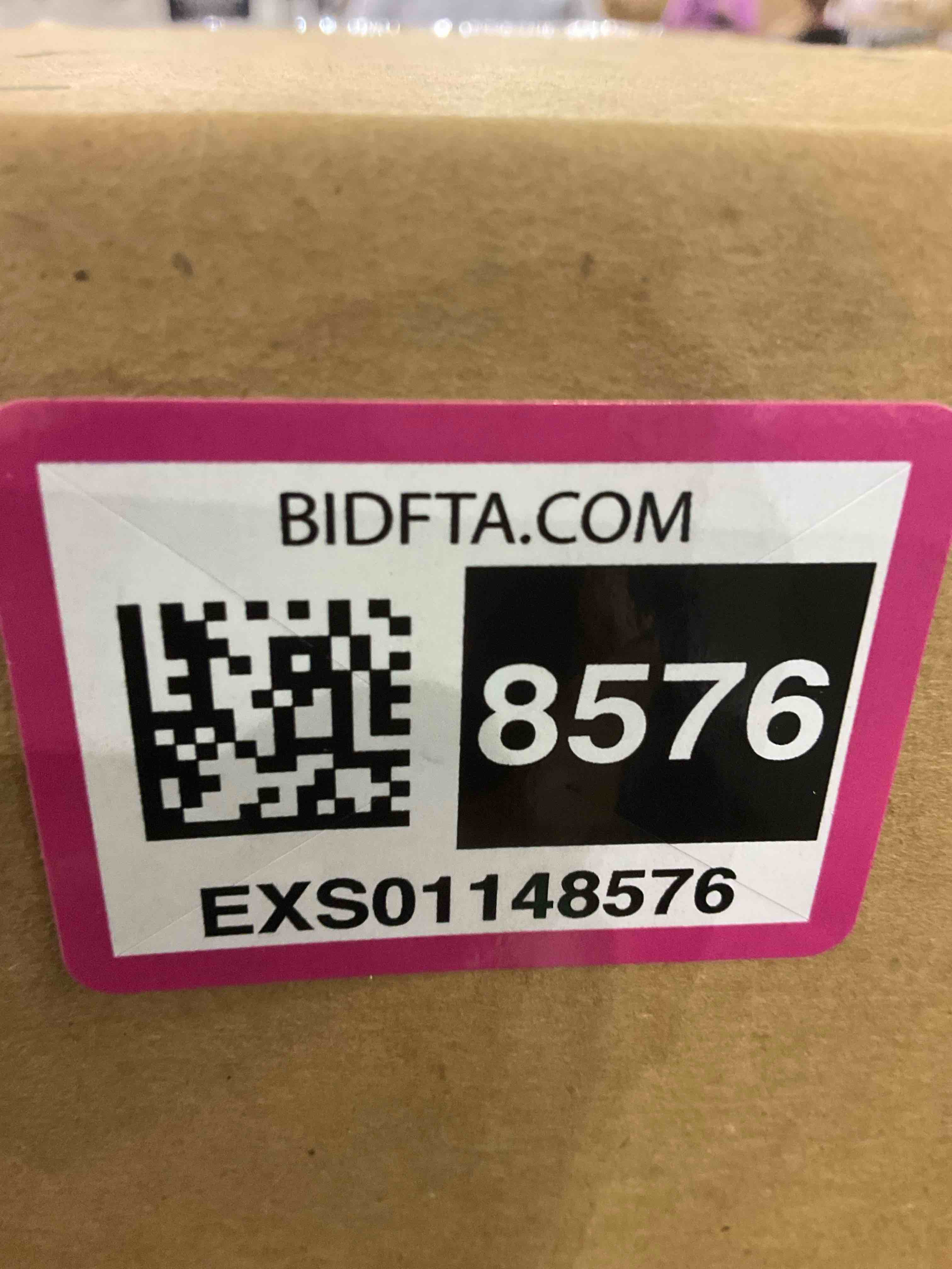 https://s3.amazonaws.com/lotting-images-prod/BargainHunt/EXS01148576_1708091077737.jpeg