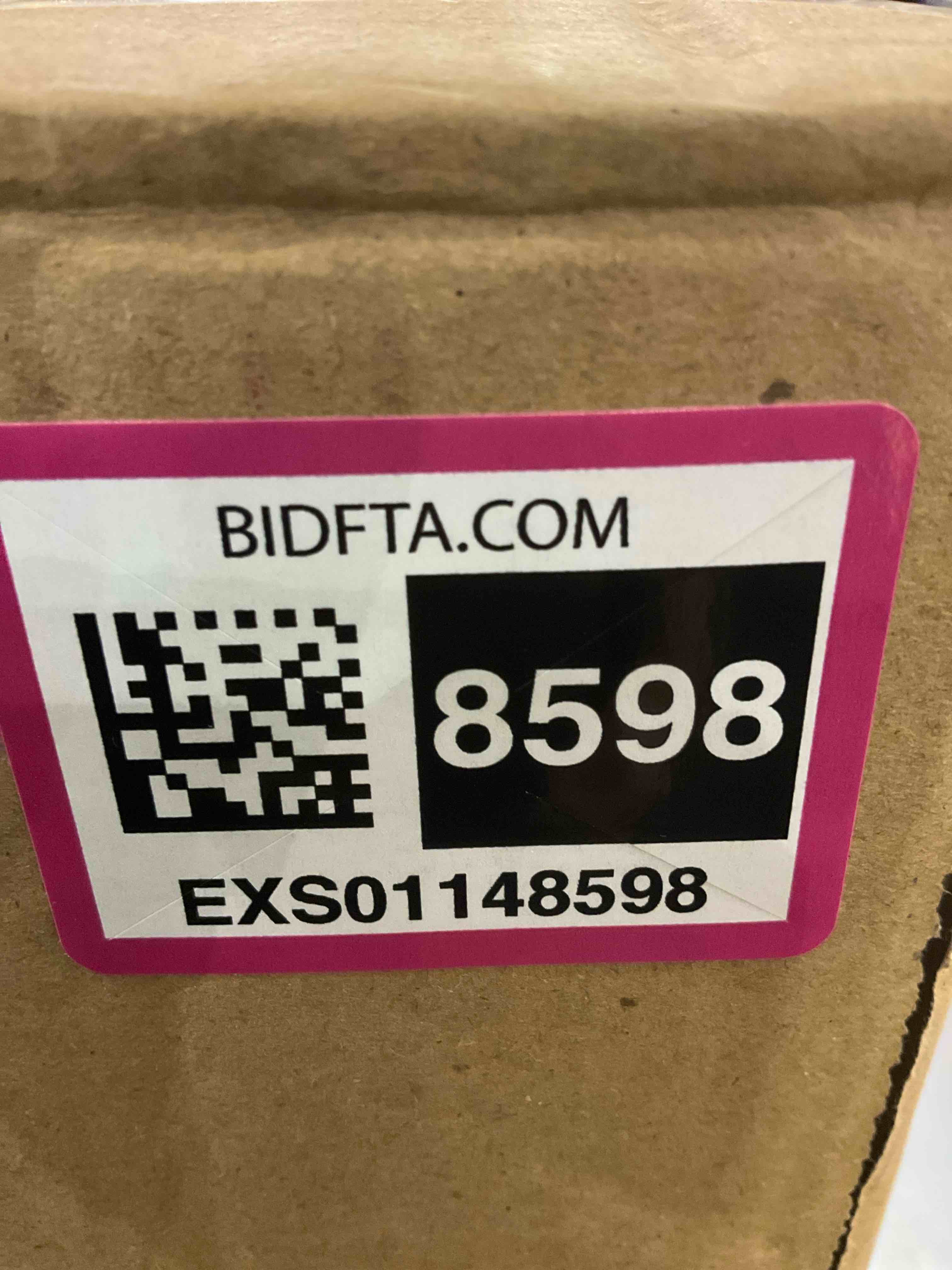 https://s3.amazonaws.com/lotting-images-prod/BargainHunt/EXS01148598_1708098552409.jpeg