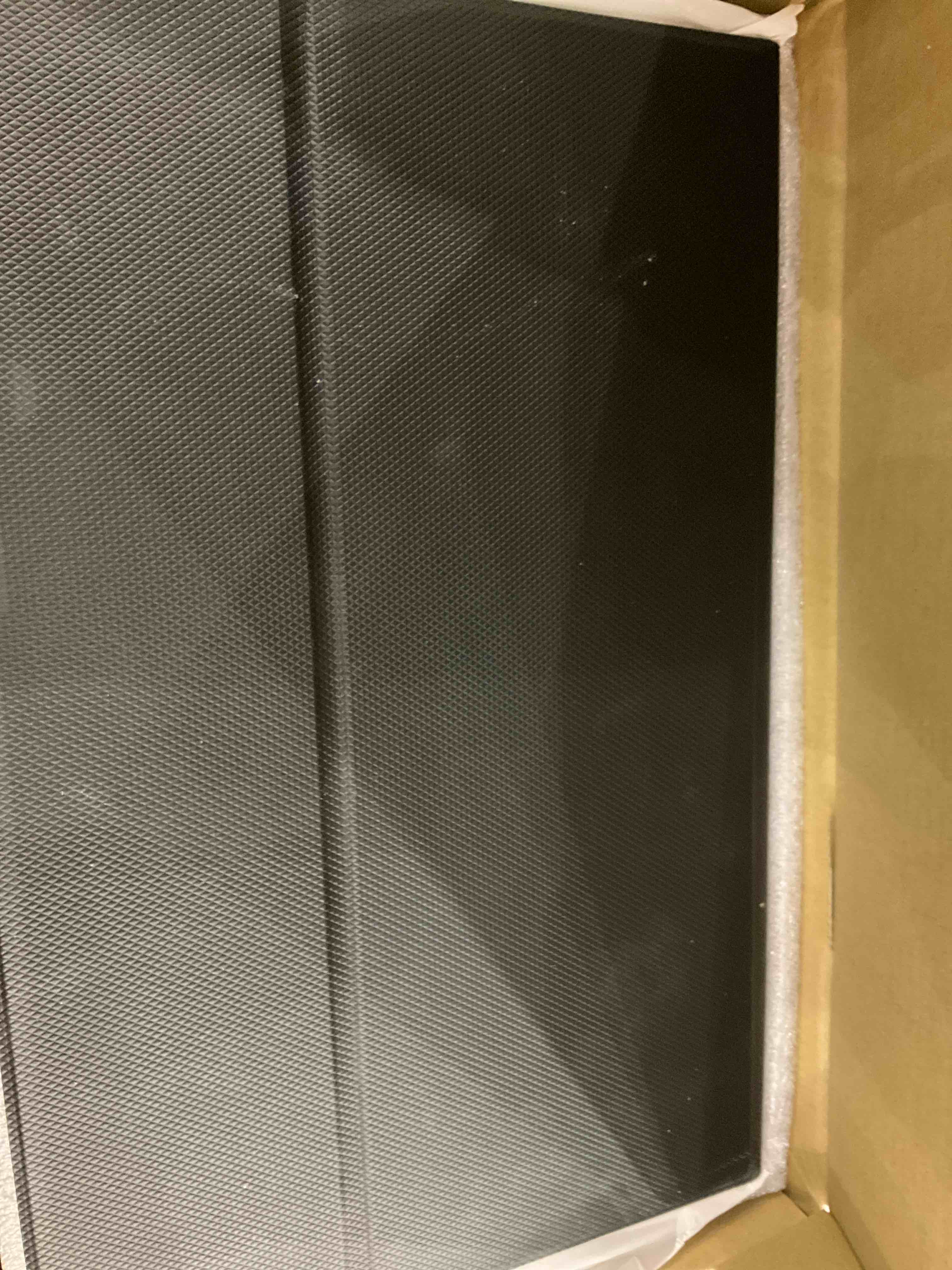 https://s3.amazonaws.com/lotting-images-prod/BargainHunt/EXS01148612_1708101326919.jpeg