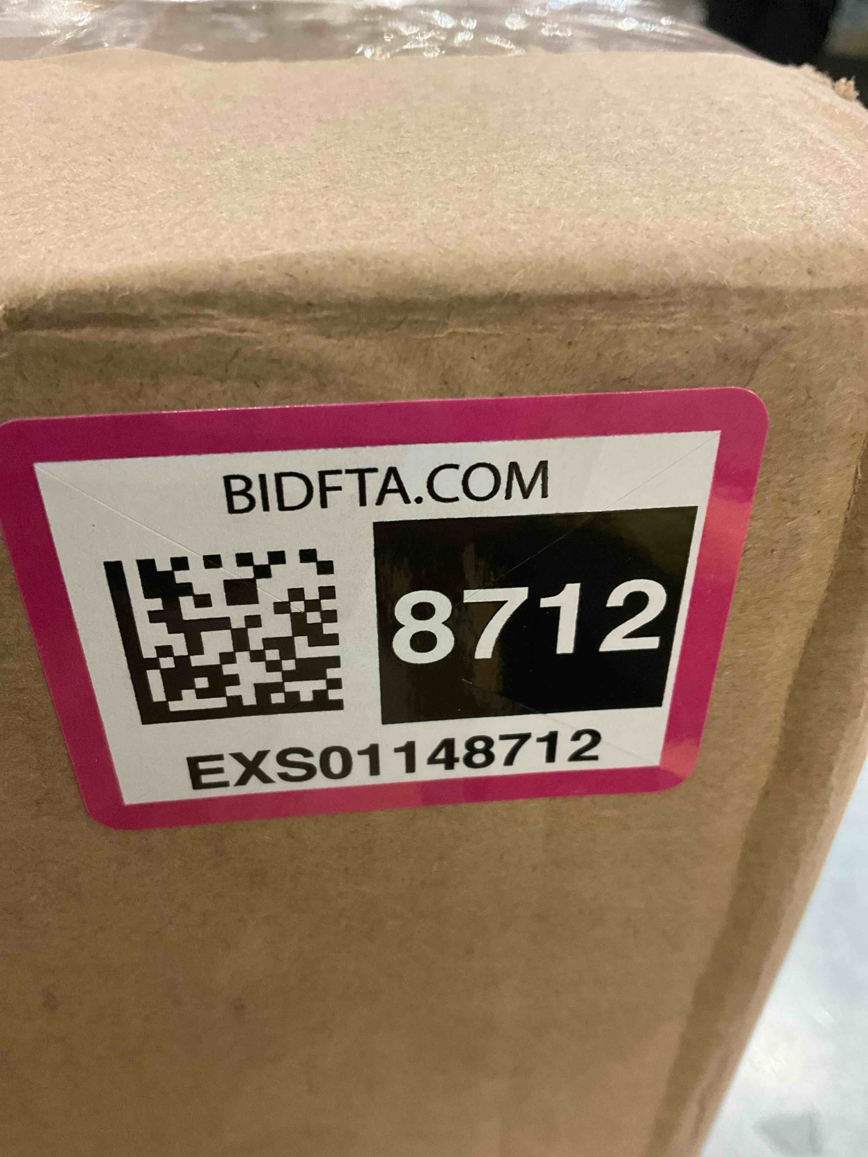 https://s3.amazonaws.com/lotting-images-prod/BargainHunt/EXS01148712_1708360259503.jpeg