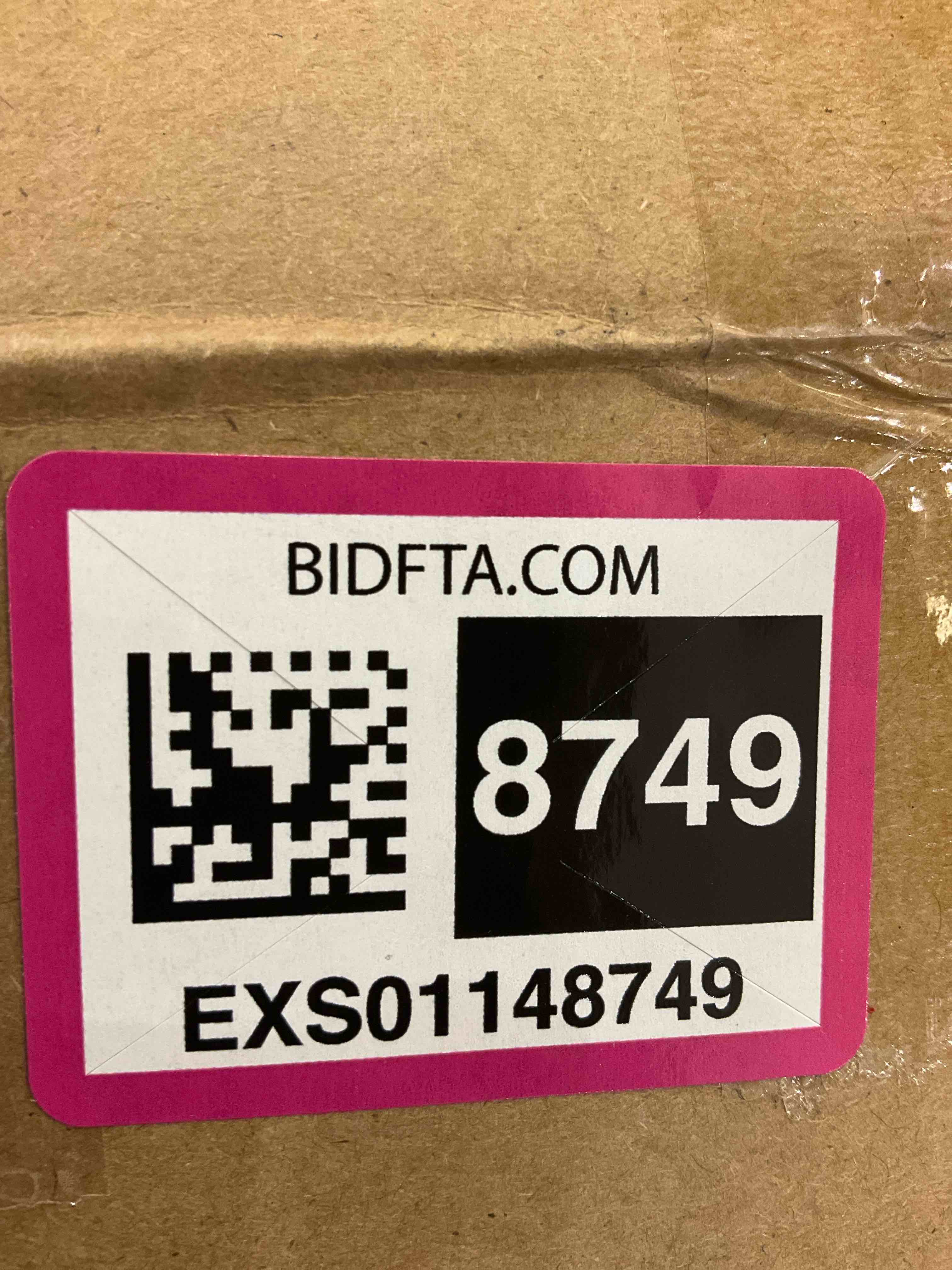 https://s3.amazonaws.com/lotting-images-prod/BargainHunt/EXS01148749_1708371999211.jpeg