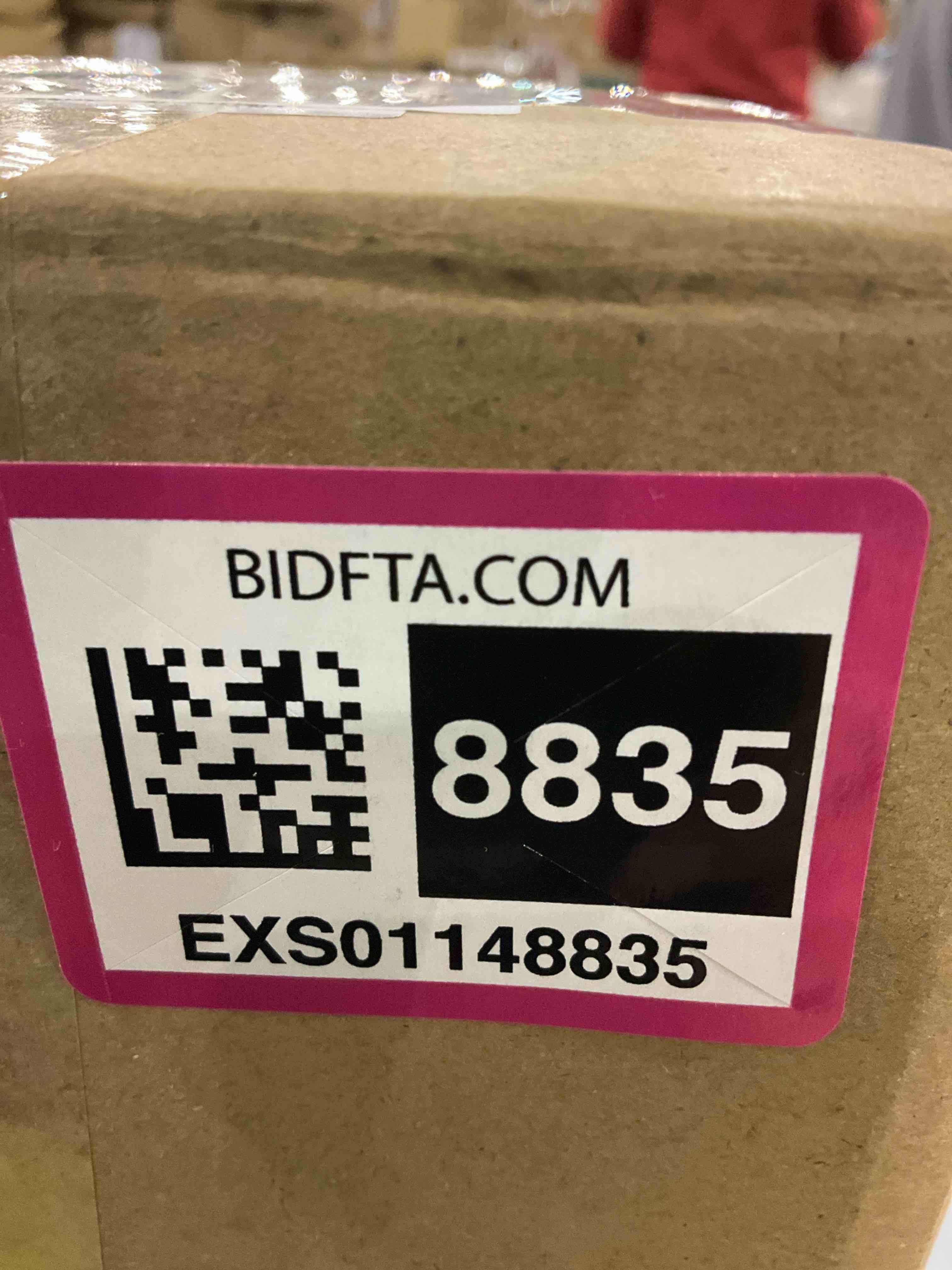 https://s3.amazonaws.com/lotting-images-prod/BargainHunt/EXS01148835_1708523284393.jpeg