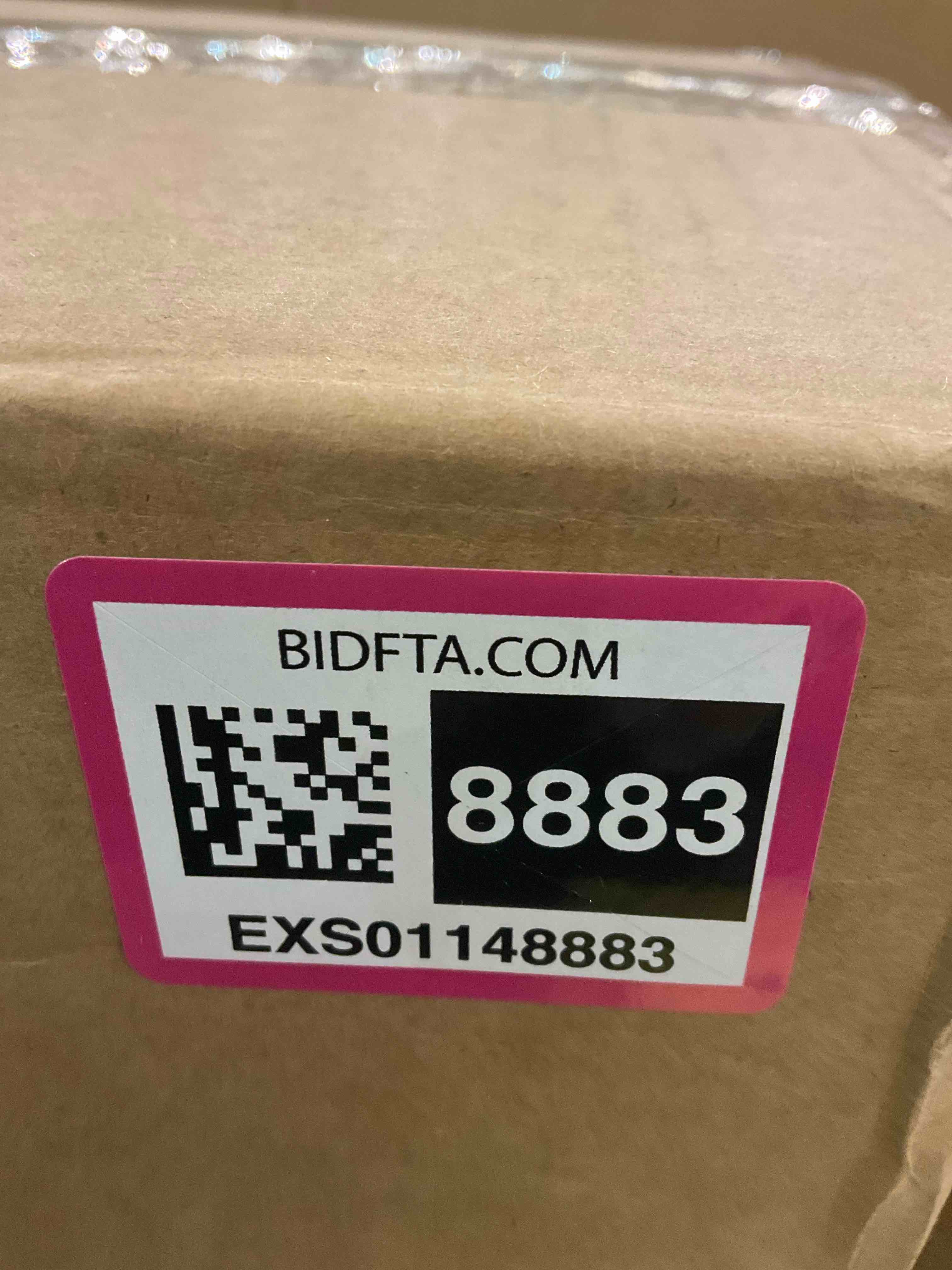 https://s3.amazonaws.com/lotting-images-prod/BargainHunt/EXS01148883_1708532944698.jpeg