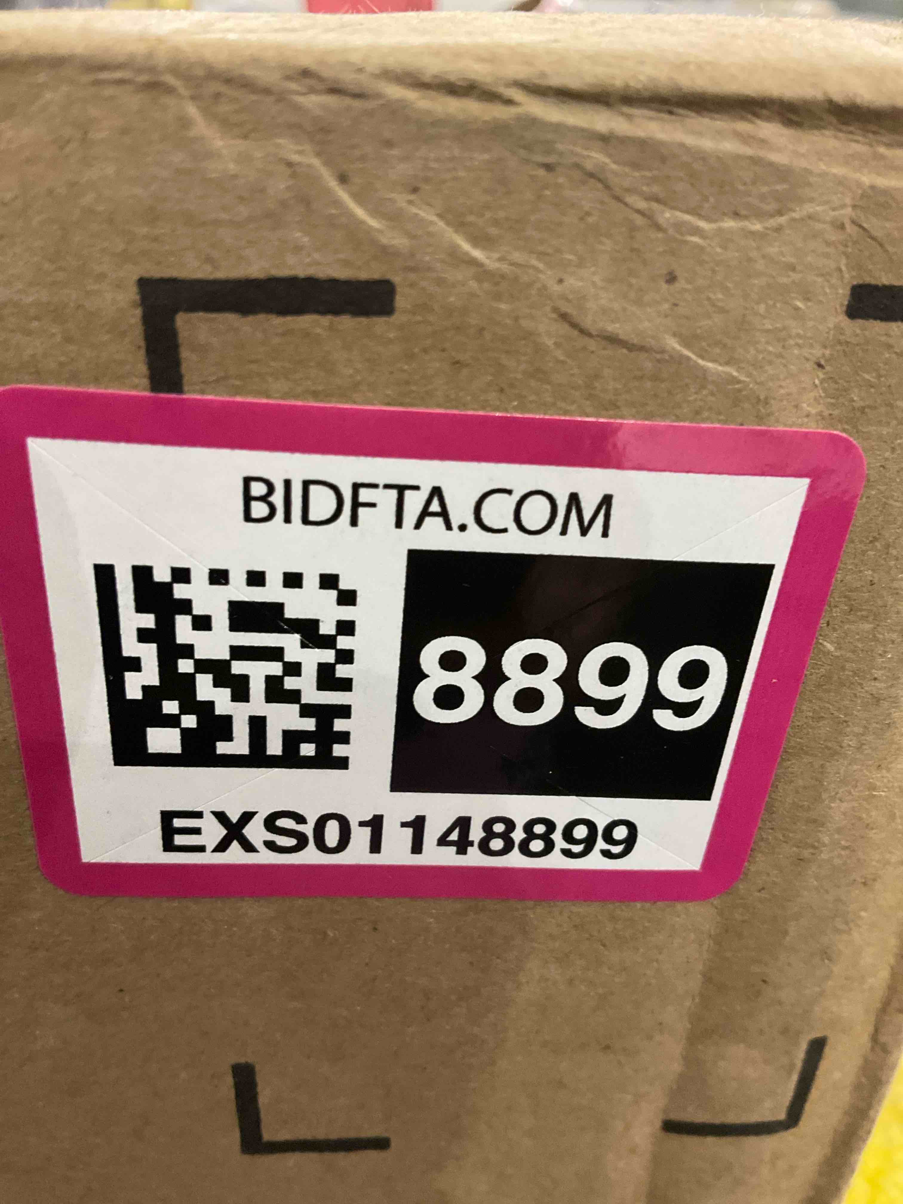 https://s3.amazonaws.com/lotting-images-prod/BargainHunt/EXS01148899_1708538672383.jpeg
