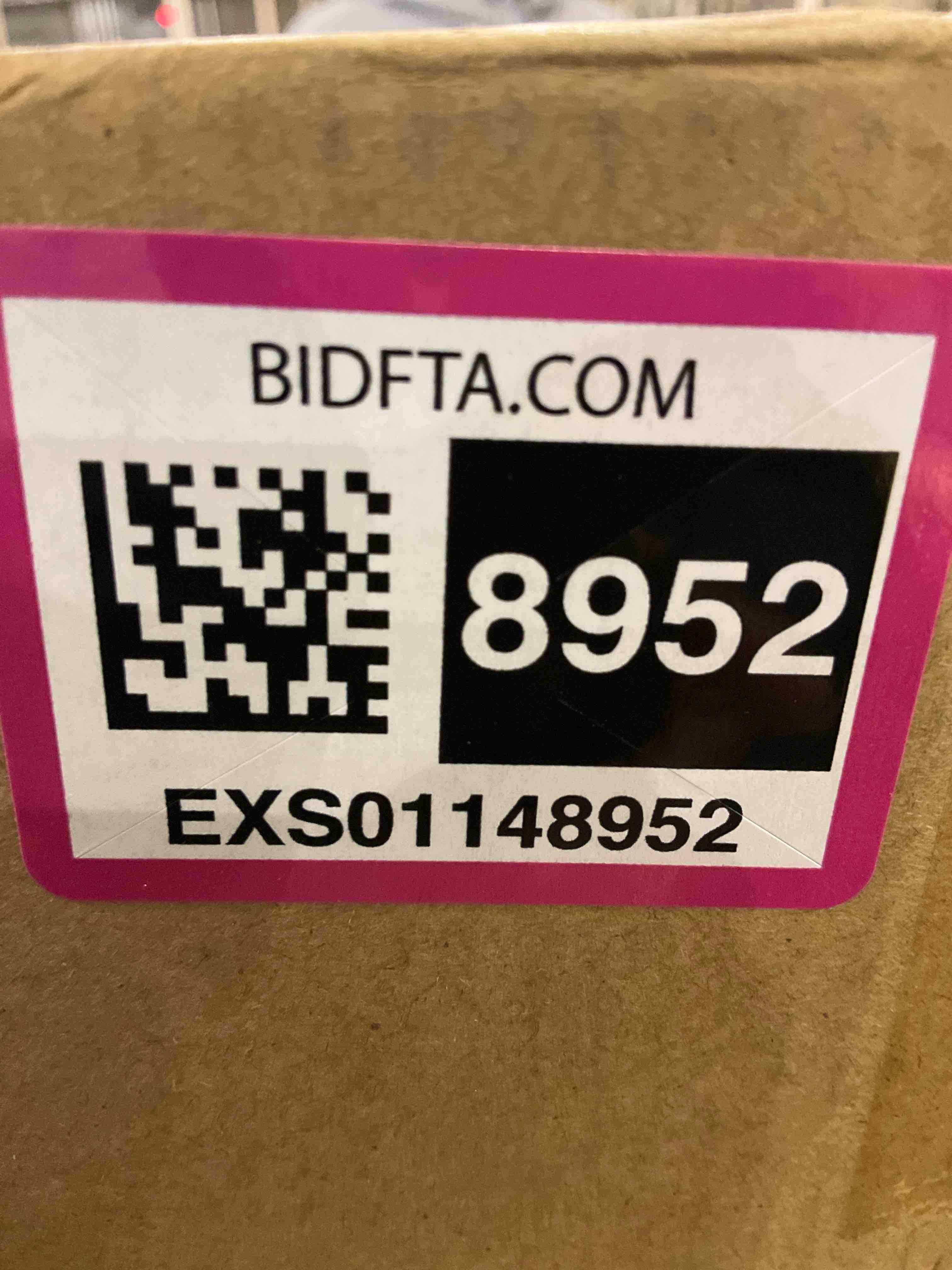 https://s3.amazonaws.com/lotting-images-prod/BargainHunt/EXS01148952_1708615550014.jpeg