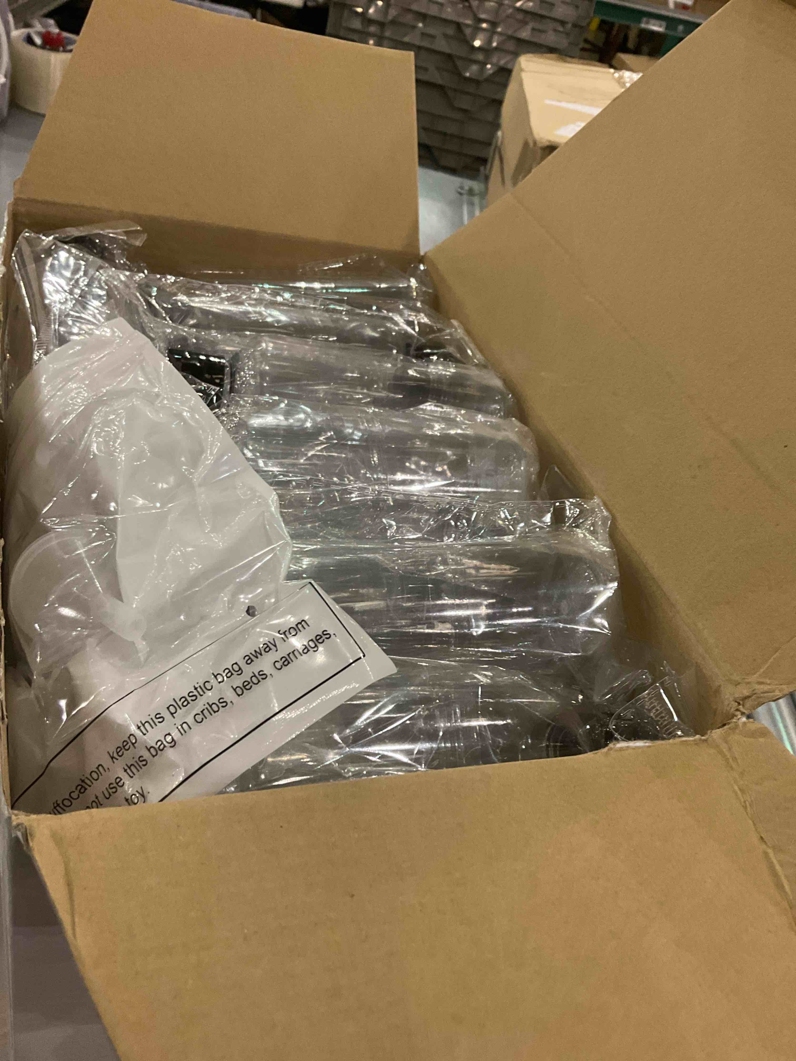 https://s3.amazonaws.com/lotting-images-prod/BargainHunt/EXS01149334_1708631822058.jpeg