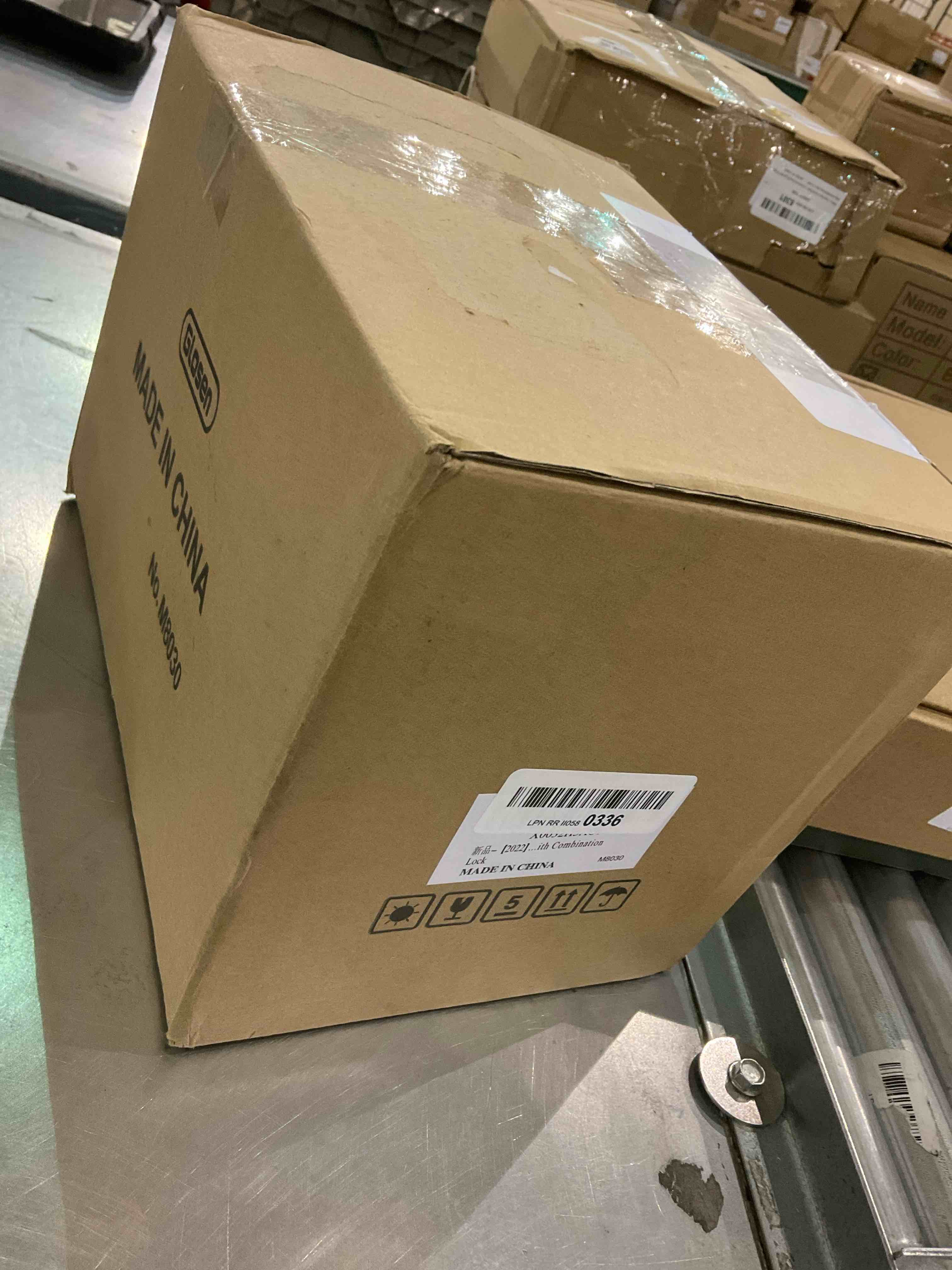 https://s3.amazonaws.com/lotting-images-prod/BargainHunt/EXS01149355_1708630388625.jpeg