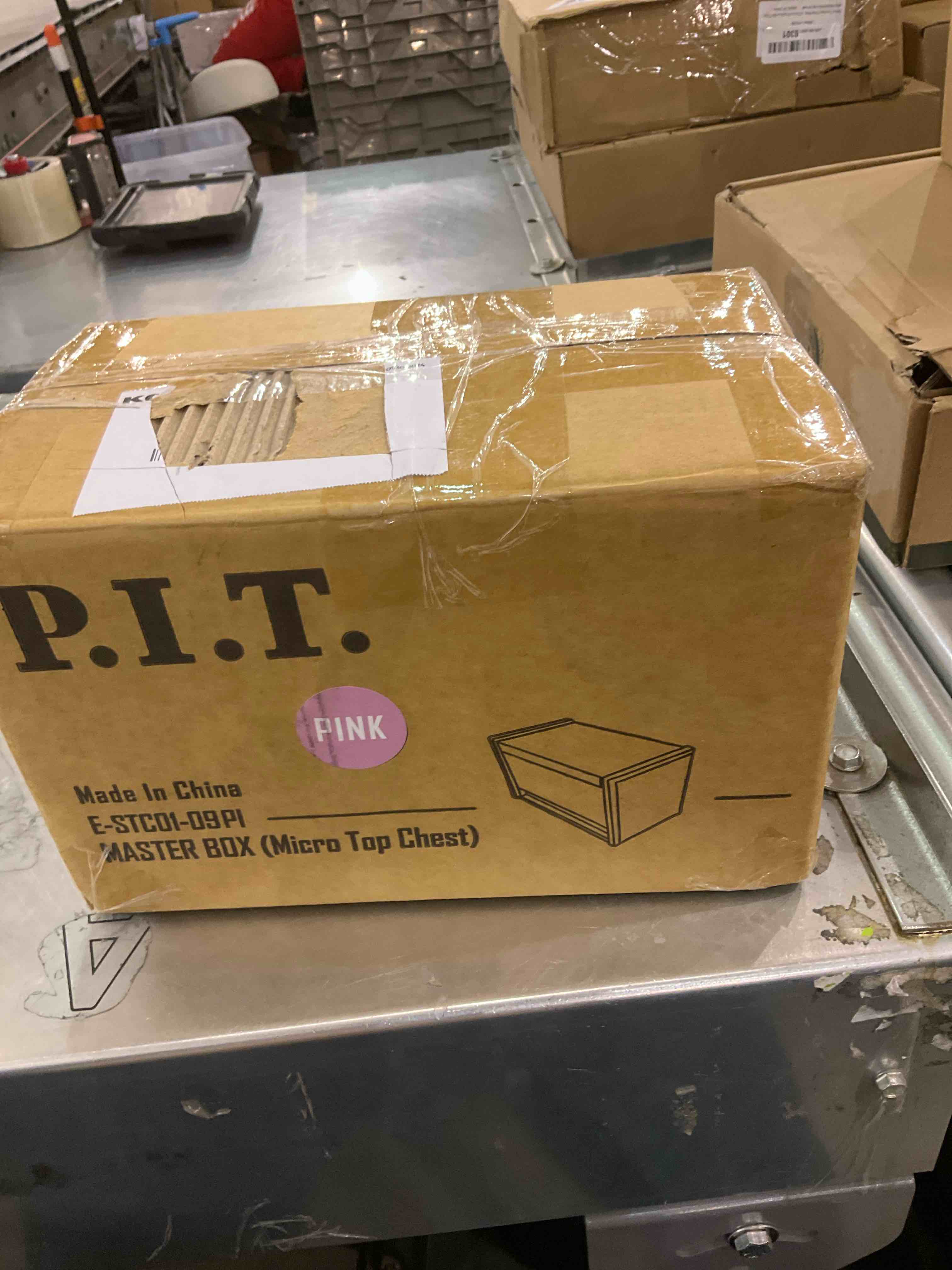 https://s3.amazonaws.com/lotting-images-prod/BargainHunt/EXS01149356_1708630314083.jpeg