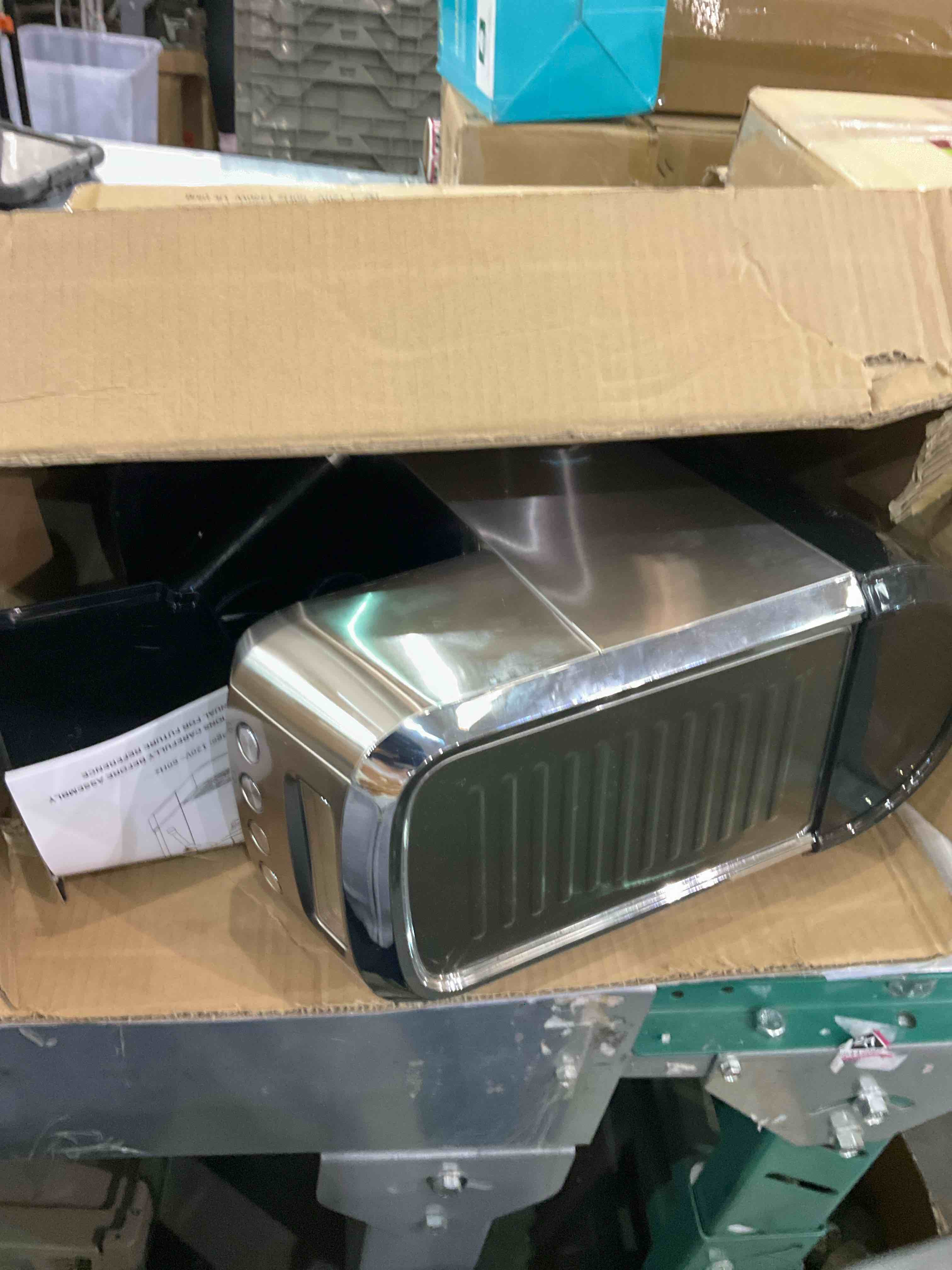 https://s3.amazonaws.com/lotting-images-prod/BargainHunt/EXS01149414_1708695149522.jpeg