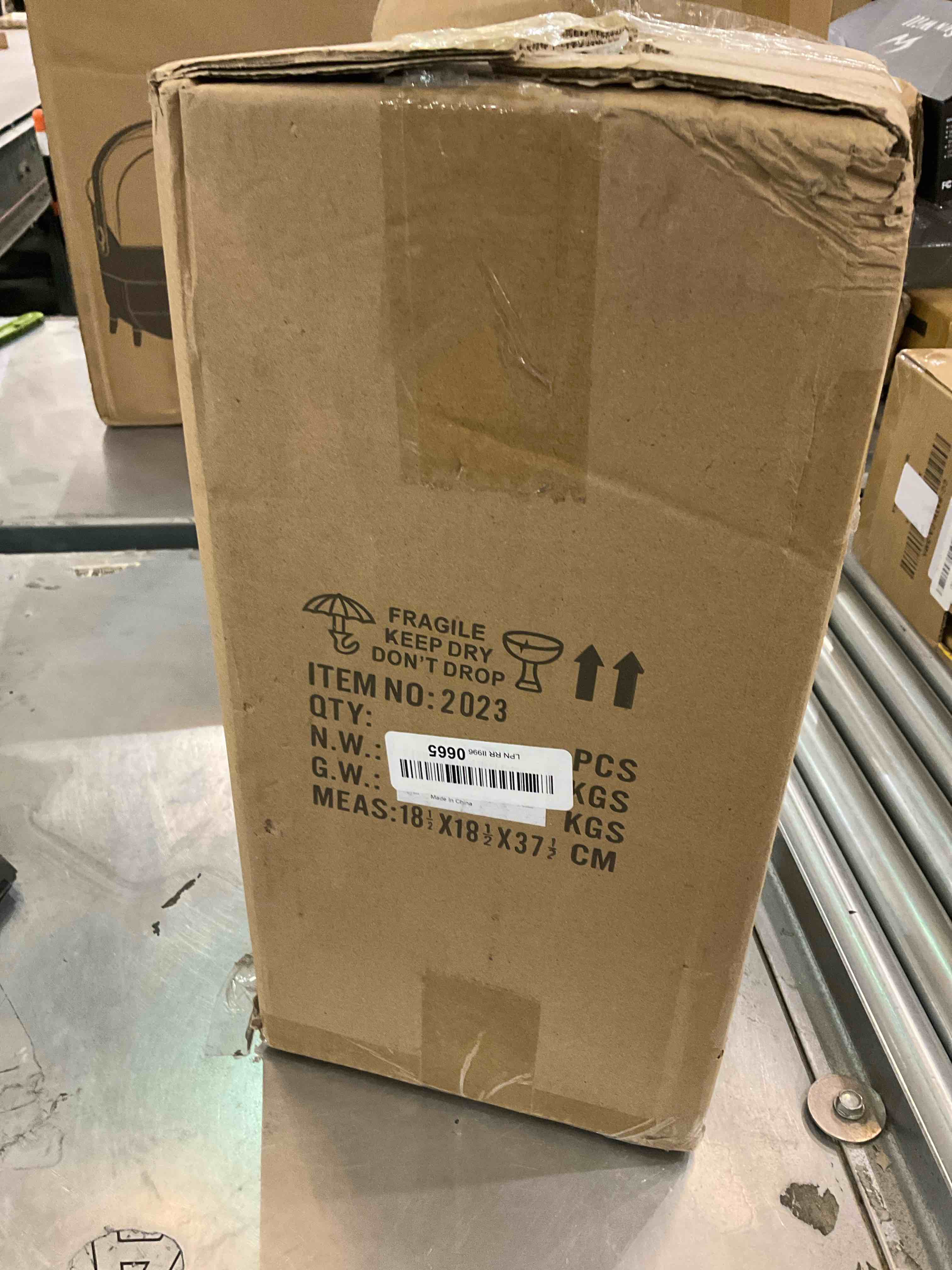 https://s3.amazonaws.com/lotting-images-prod/BargainHunt/EXS01149442_1708699631360.jpeg