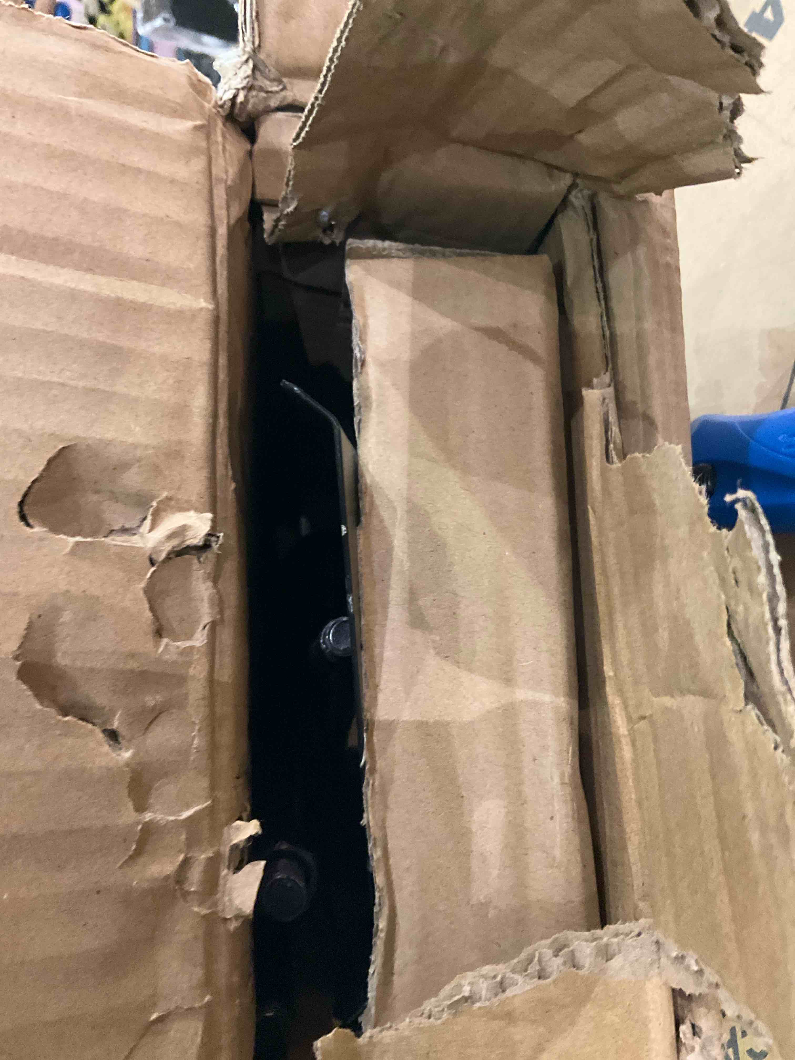 https://s3.amazonaws.com/lotting-images-prod/BargainHunt/EXS01149591_1708109807795.jpeg
