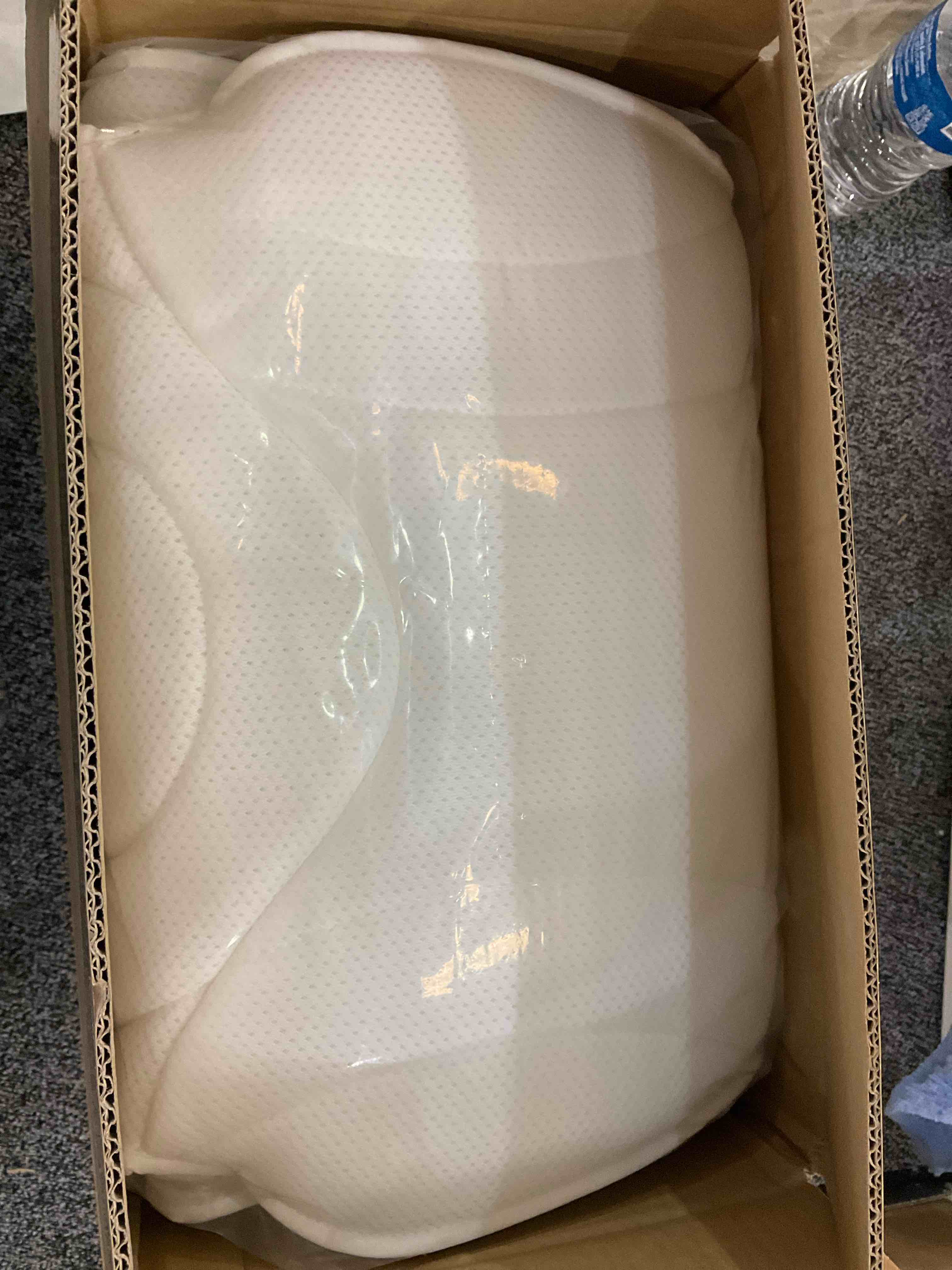 https://s3.amazonaws.com/lotting-images-prod/BargainHunt/EXS01149674_1708358313719.jpeg