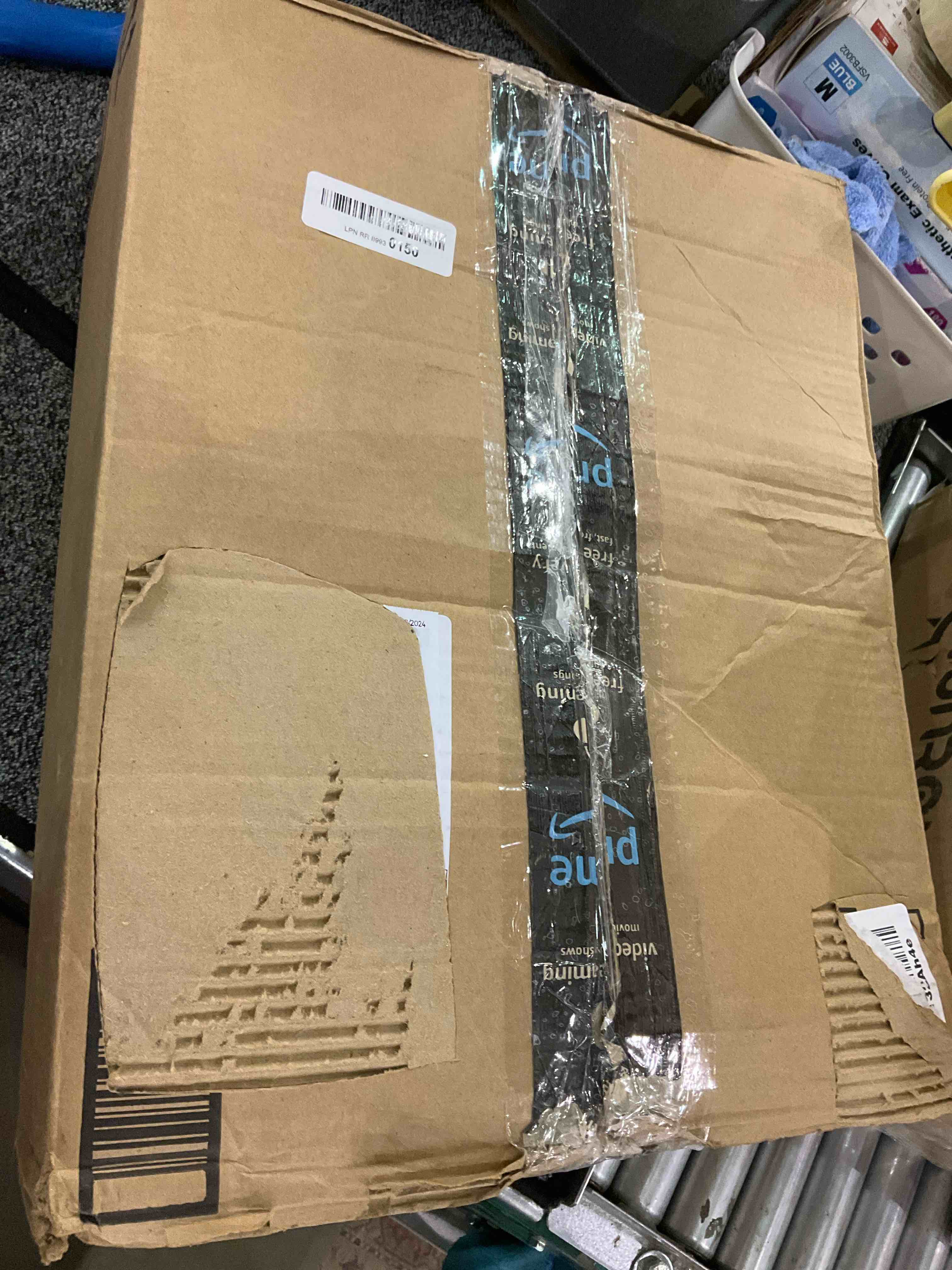 https://s3.amazonaws.com/lotting-images-prod/BargainHunt/EXS01149772_1708435427749.jpeg