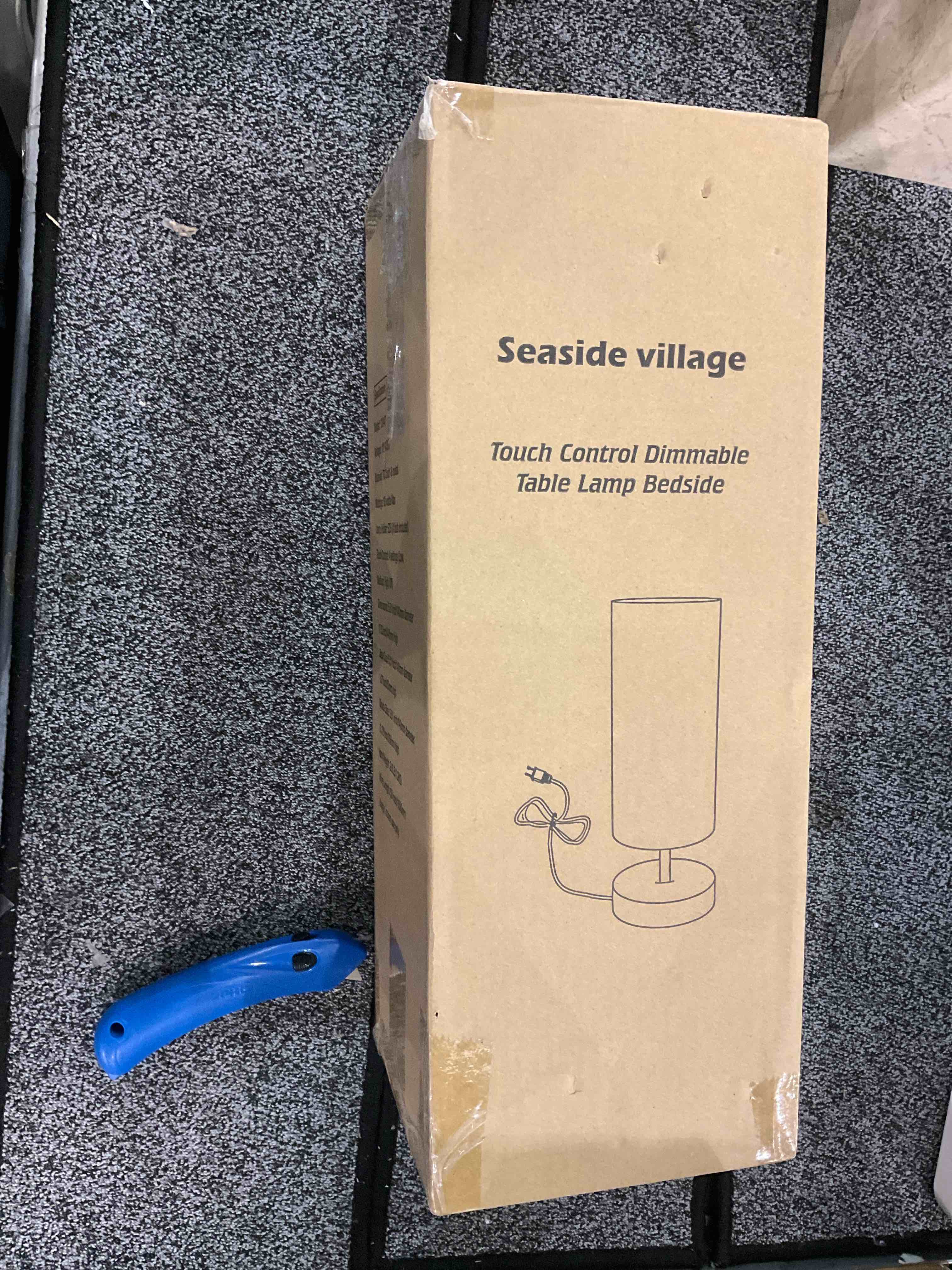 https://s3.amazonaws.com/lotting-images-prod/BargainHunt/EXS01149776_1708435841932.jpeg