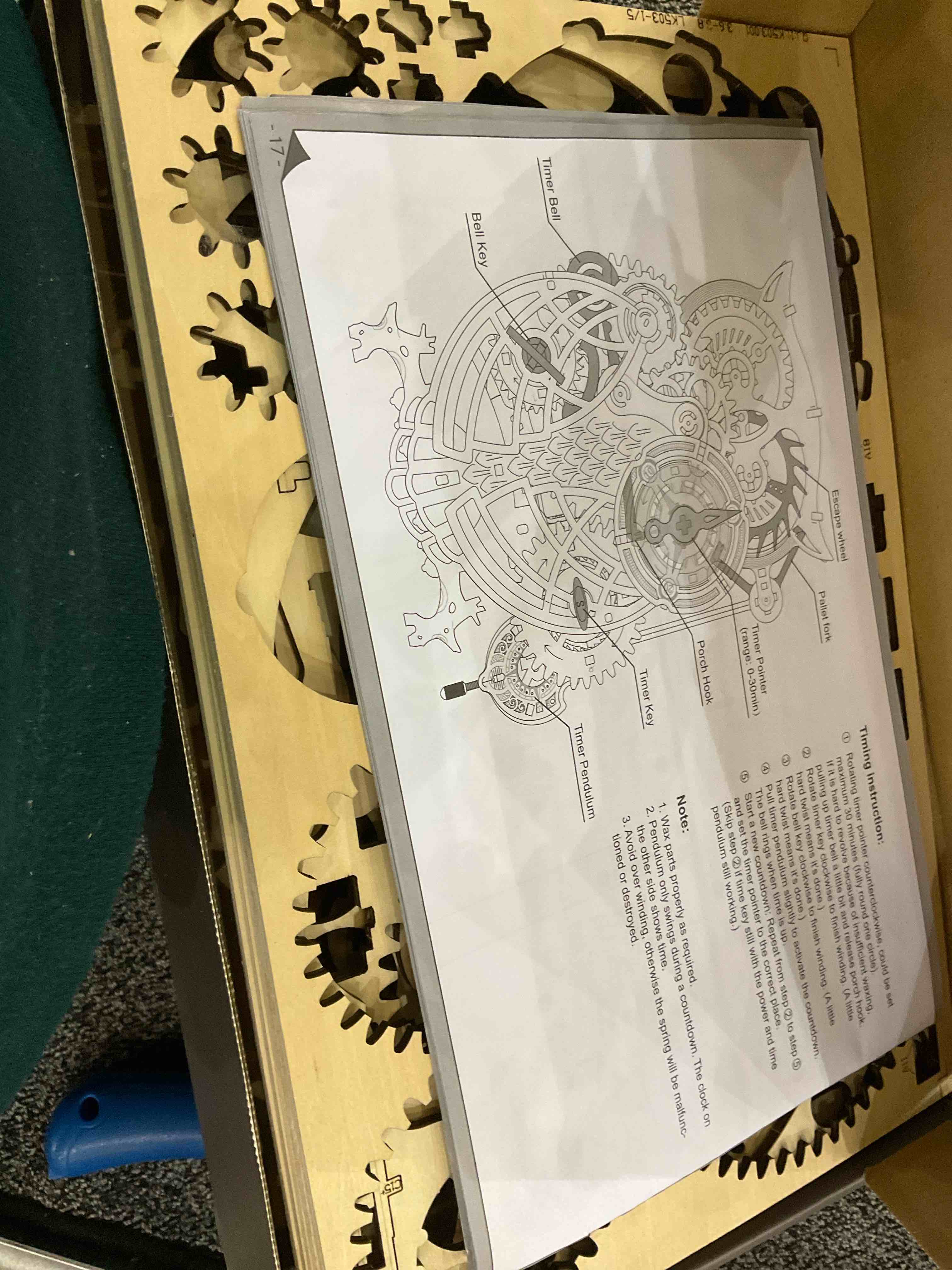 https://s3.amazonaws.com/lotting-images-prod/BargainHunt/EXS01149948_1708533582421.jpeg