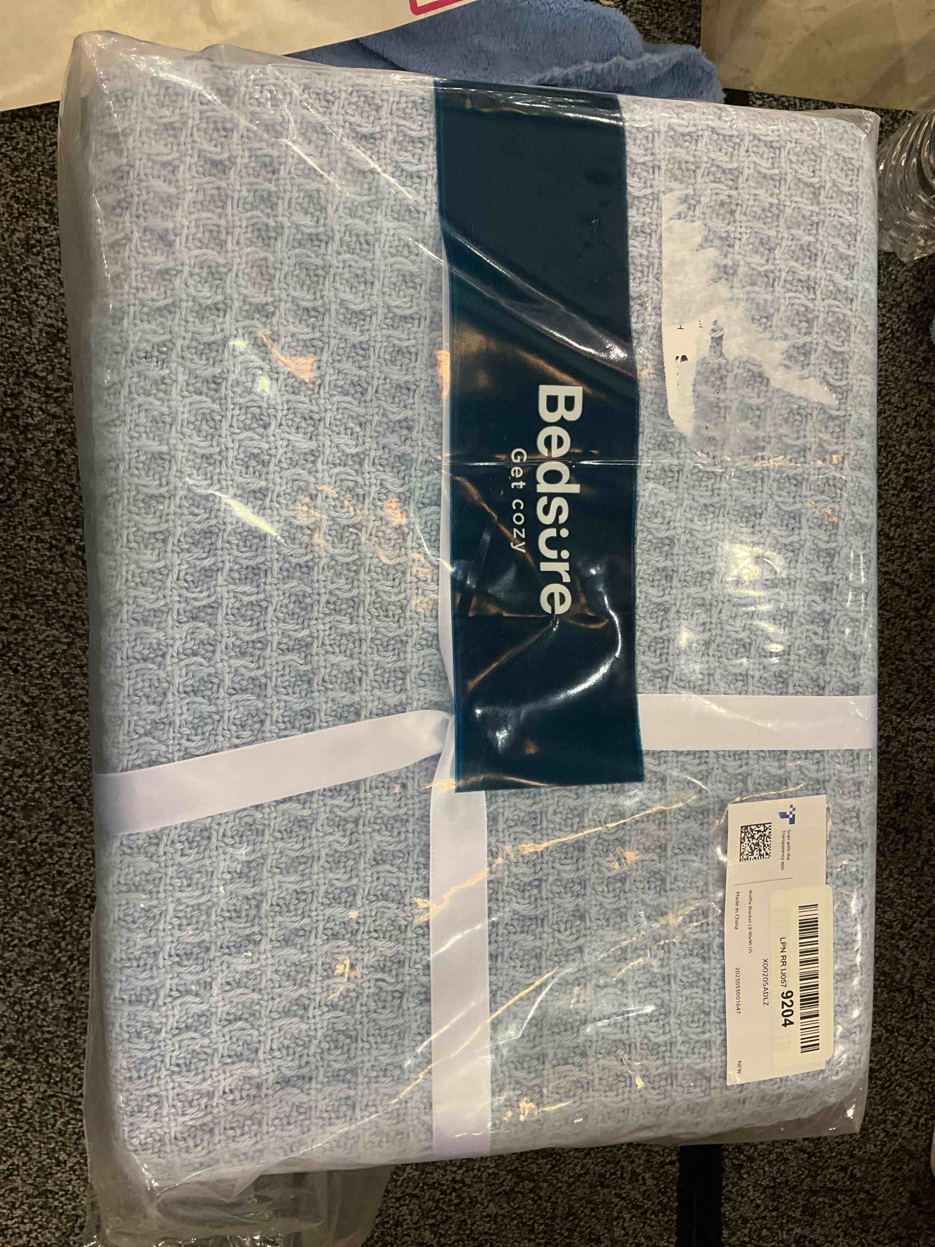 https://s3.amazonaws.com/lotting-images-prod/BargainHunt/EXS01149990_1708545181560.jpeg