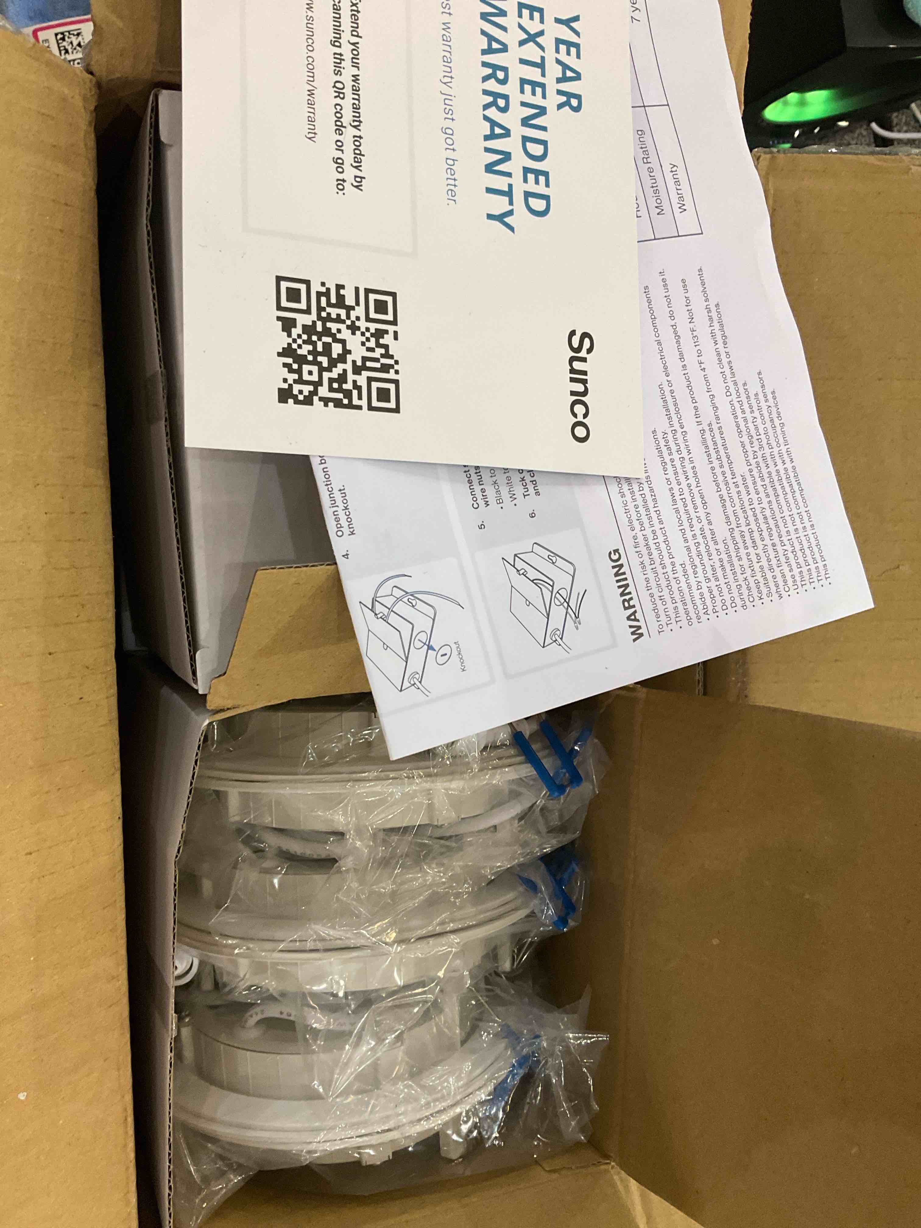 https://s3.amazonaws.com/lotting-images-prod/BargainHunt/EXS01149995_1708545572155.jpeg