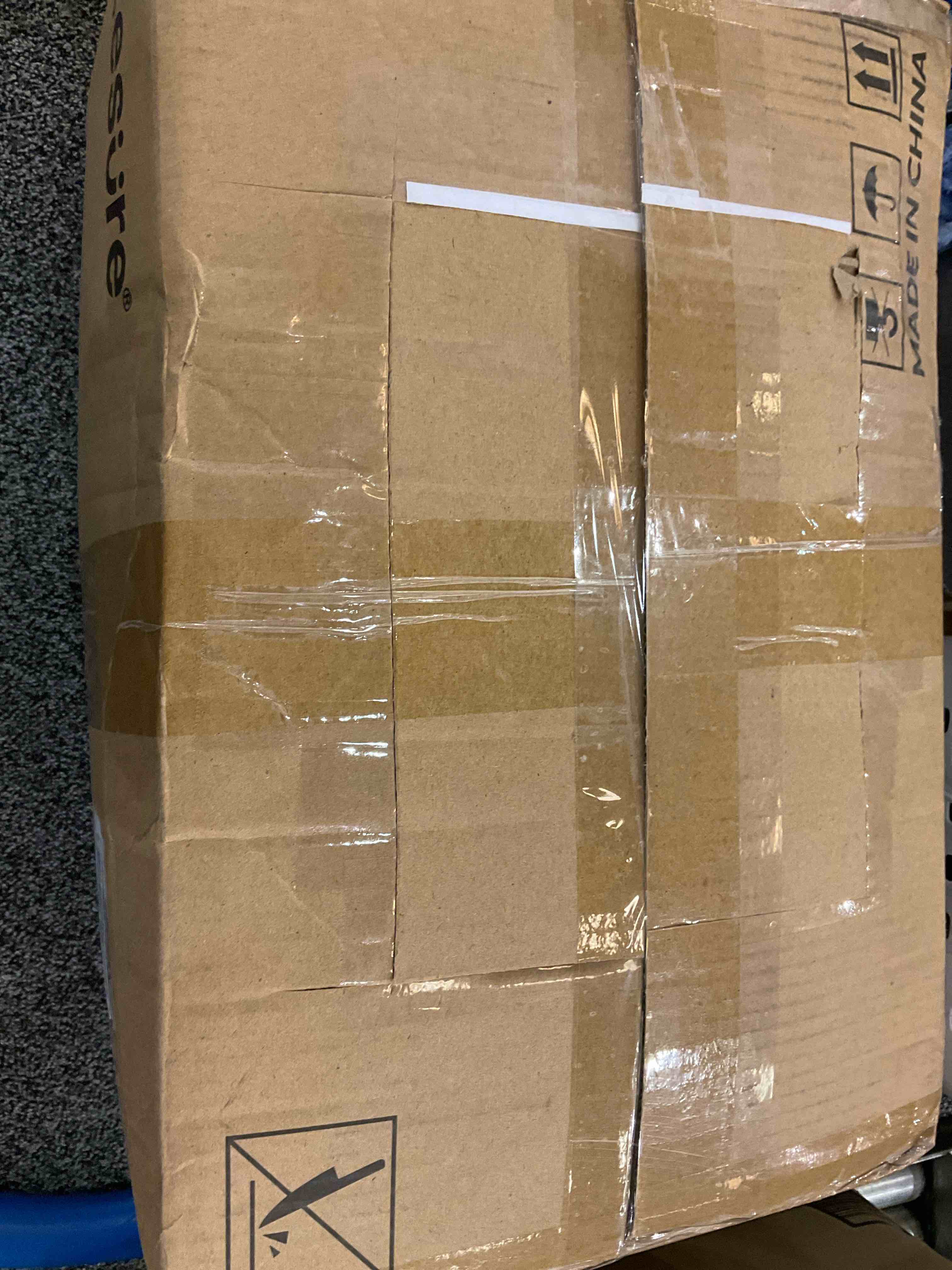 https://s3.amazonaws.com/lotting-images-prod/BargainHunt/EXS01149997_1708545719156.jpeg