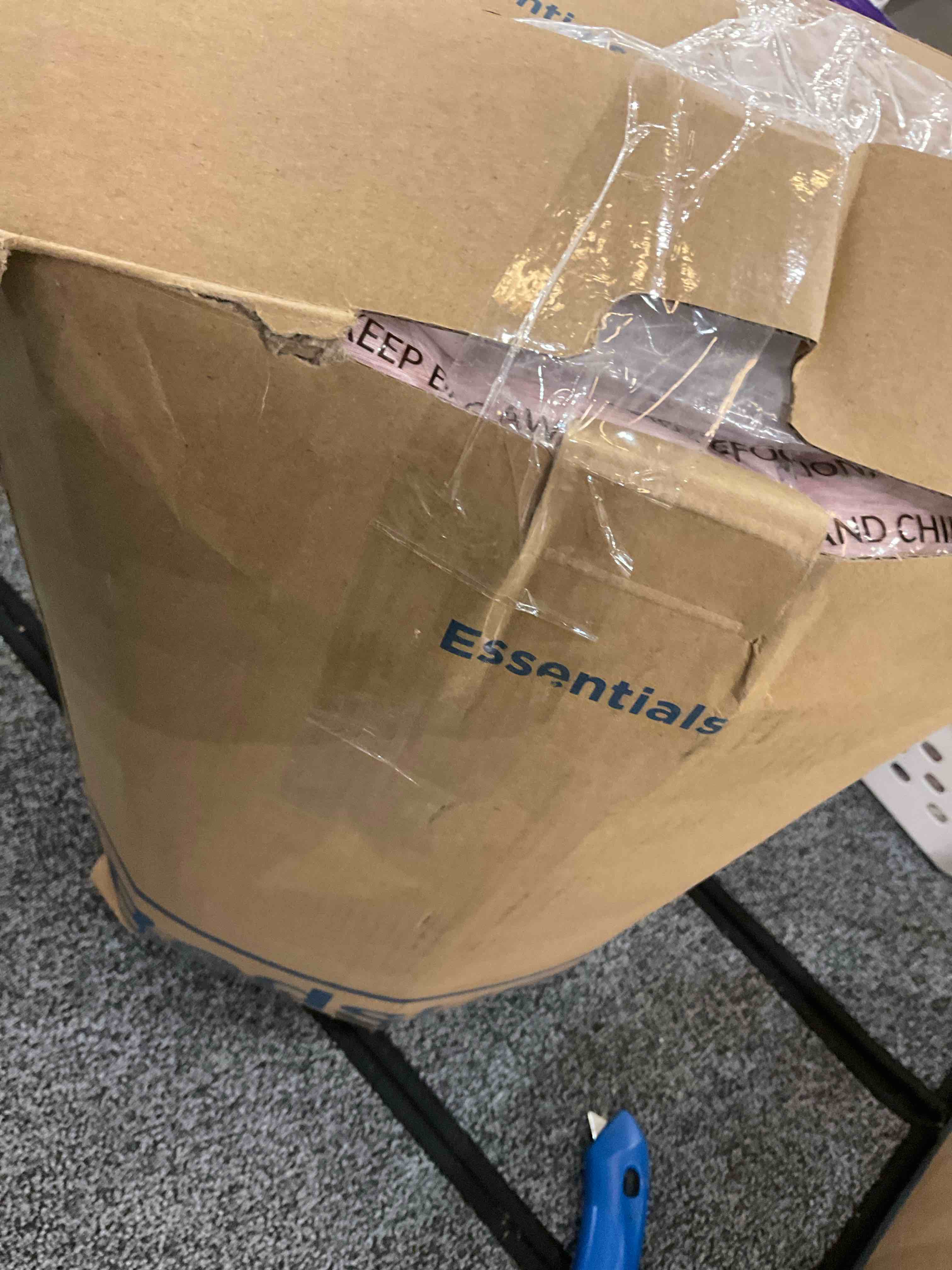 https://s3.amazonaws.com/lotting-images-prod/BargainHunt/EXS01149999_1708545834474.jpeg