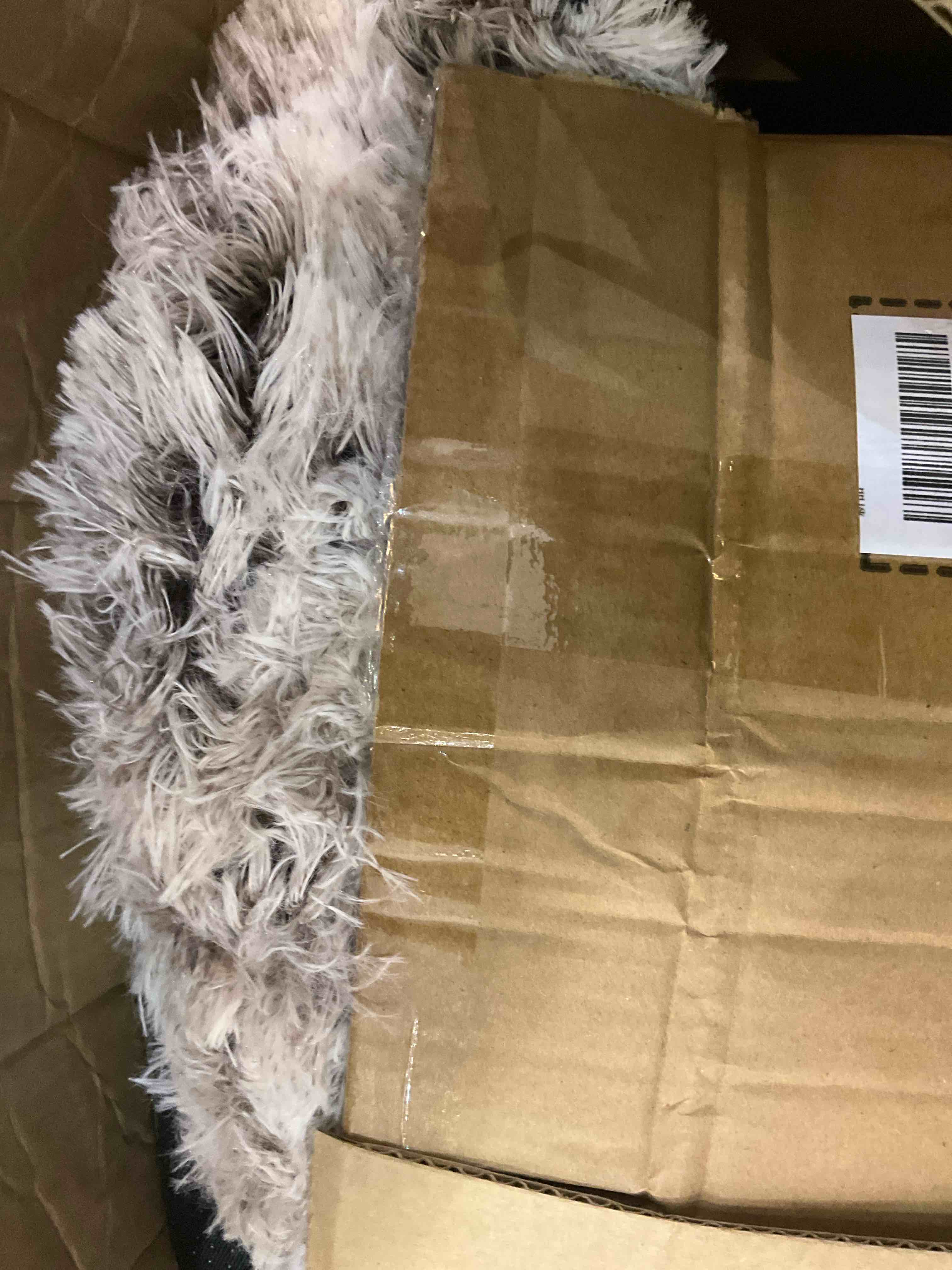 https://s3.amazonaws.com/lotting-images-prod/BargainHunt/EXS01150000_1708545886351.jpeg