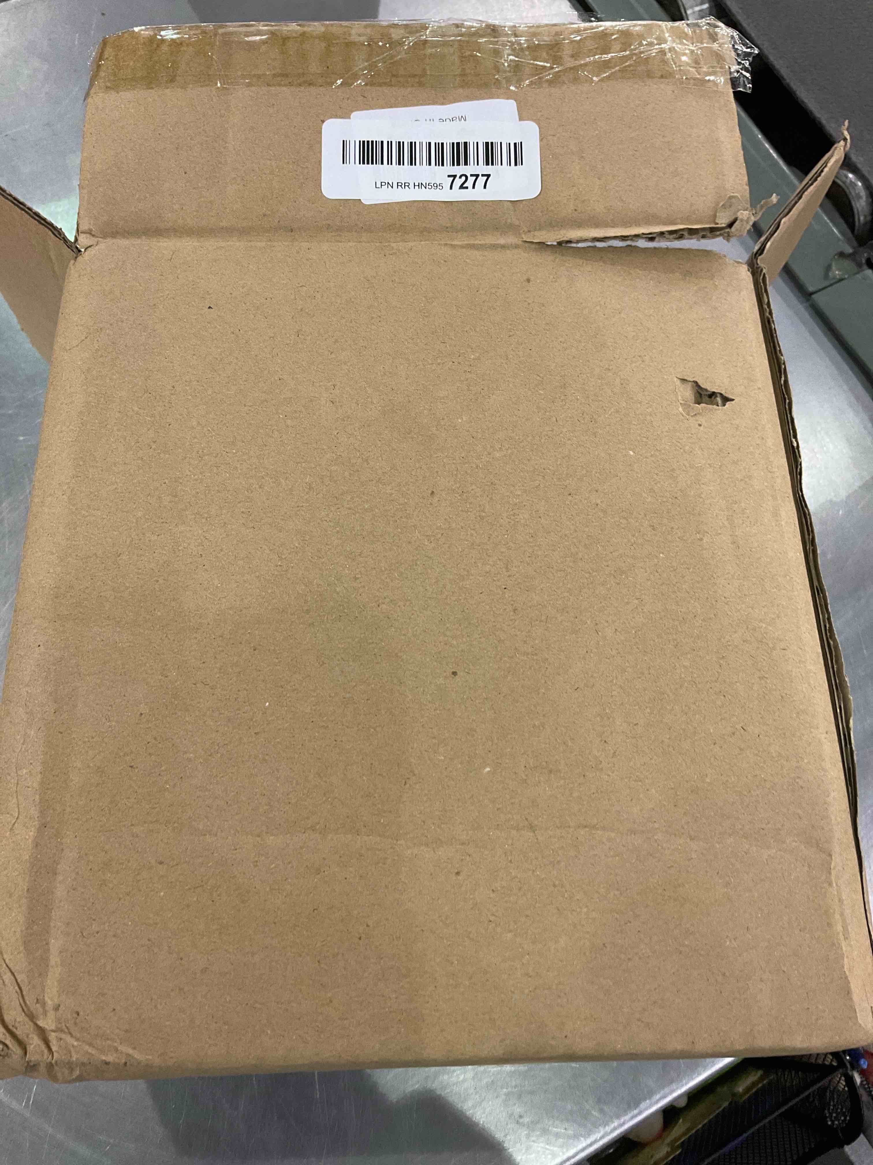 https://s3.amazonaws.com/lotting-images-prod/BargainHunt/EXS01152440_1706616600174.jpeg