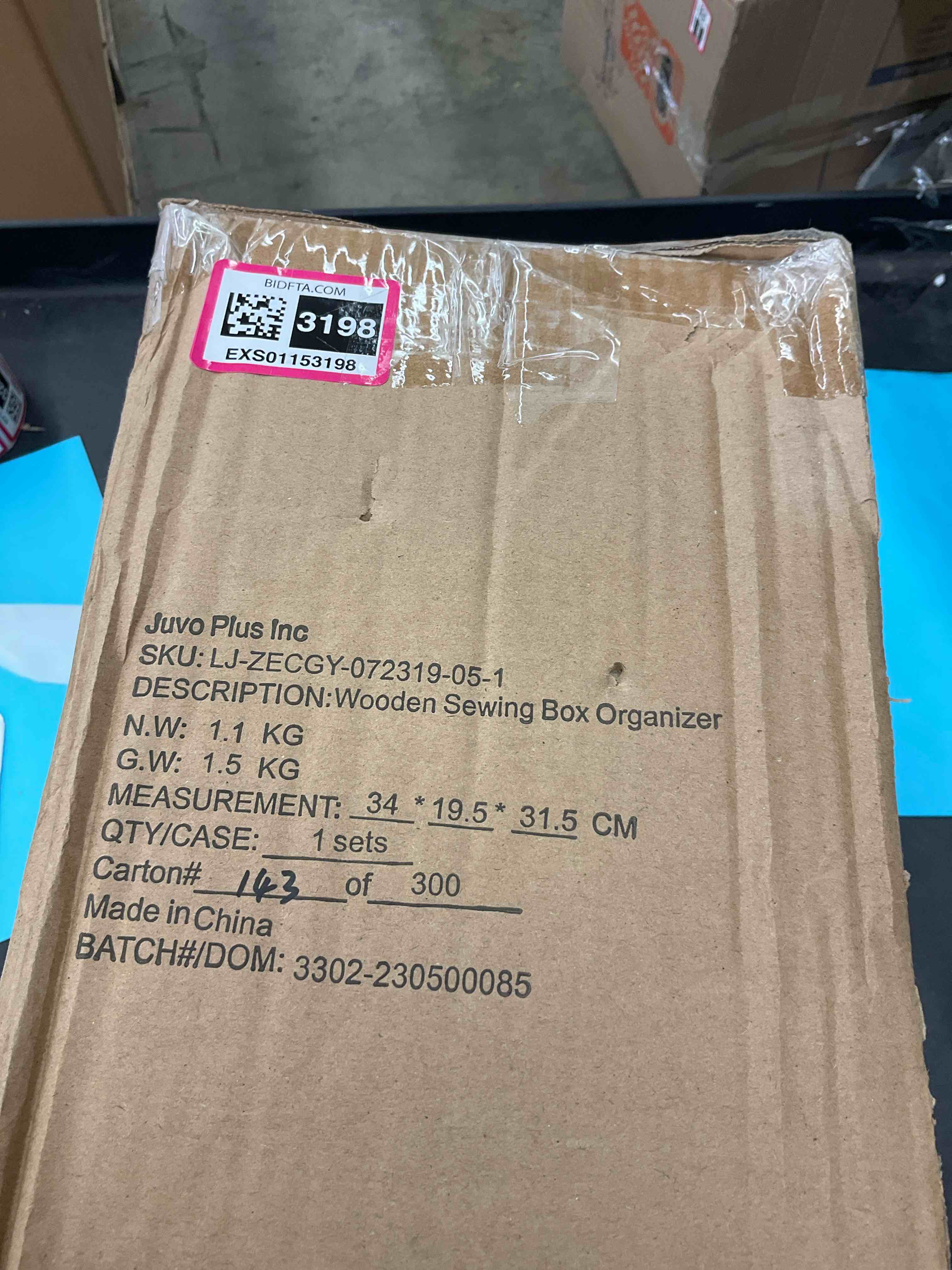 https://s3.amazonaws.com/lotting-images-prod/BargainHunt/EXS01153198_1712246724437.jpeg