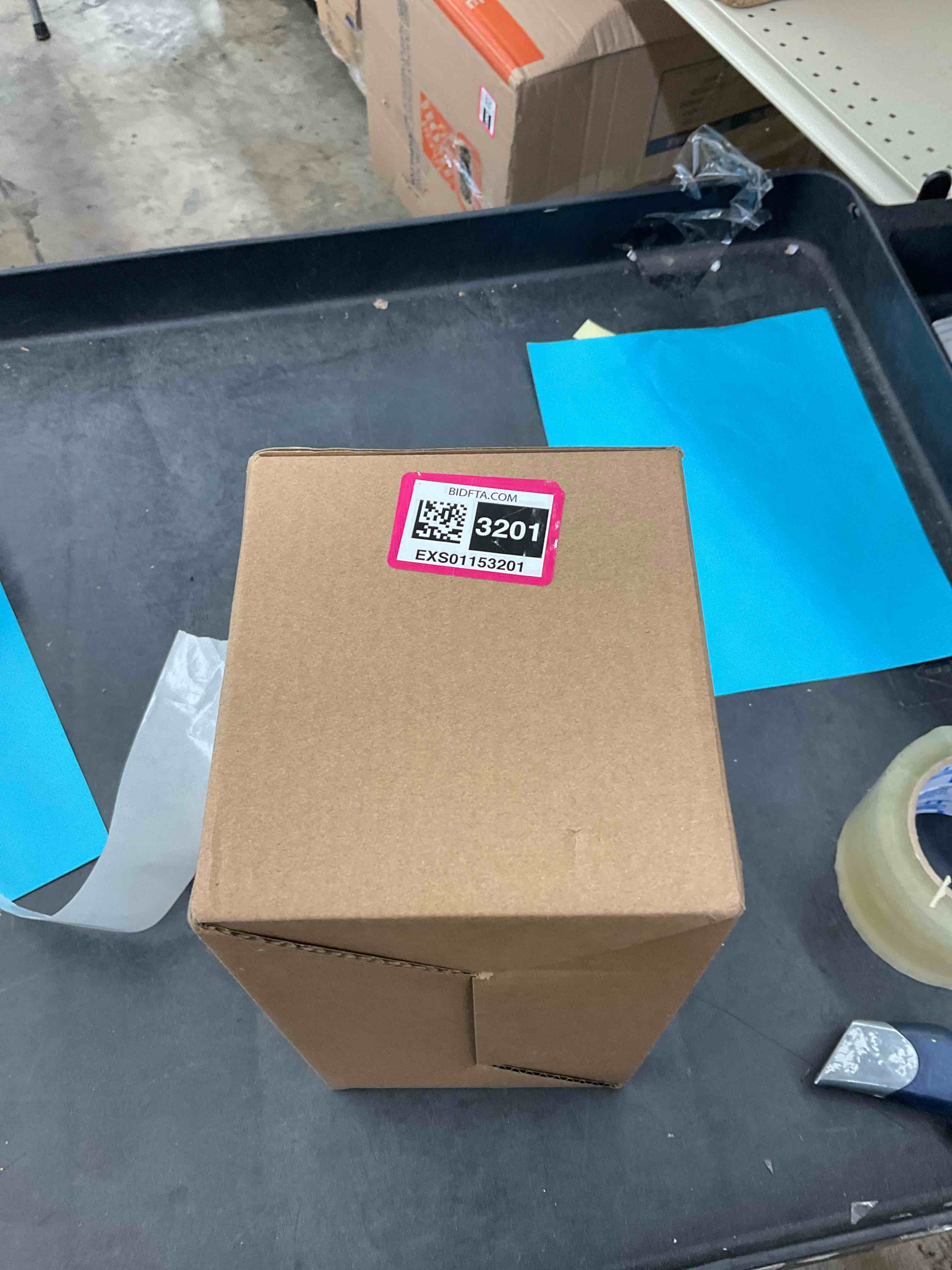 https://s3.amazonaws.com/lotting-images-prod/BargainHunt/EXS01153201_1712247134288.jpeg