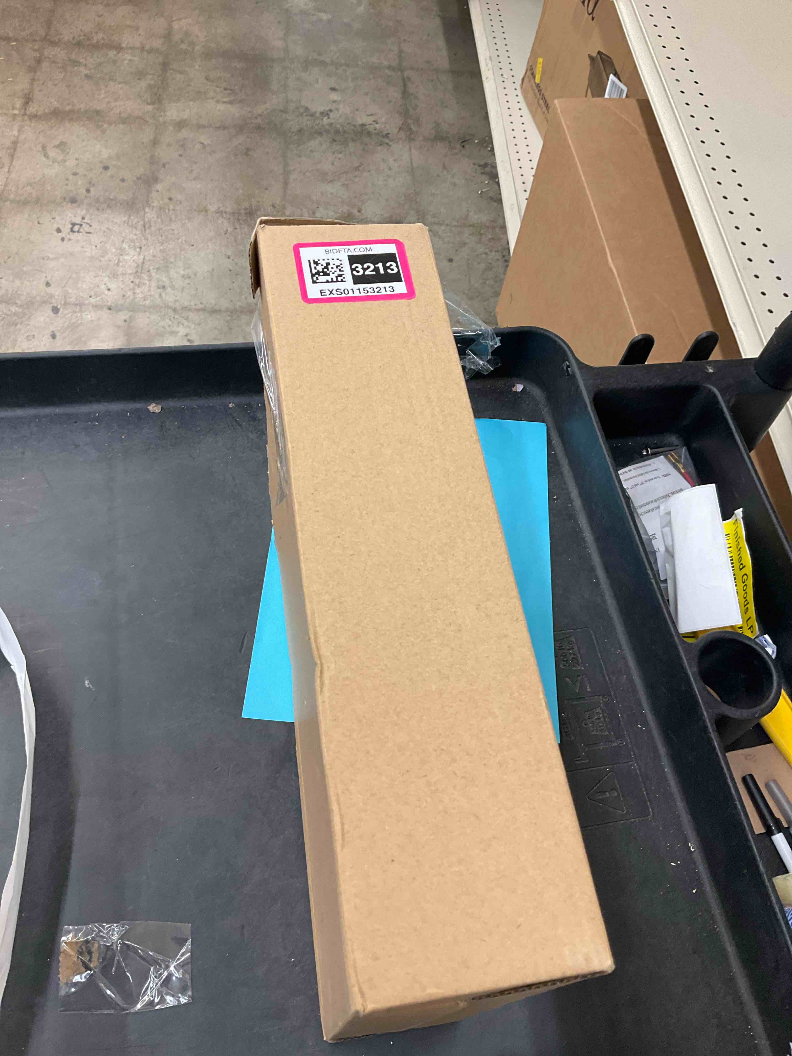https://s3.amazonaws.com/lotting-images-prod/BargainHunt/EXS01153213_1712248265044.jpeg