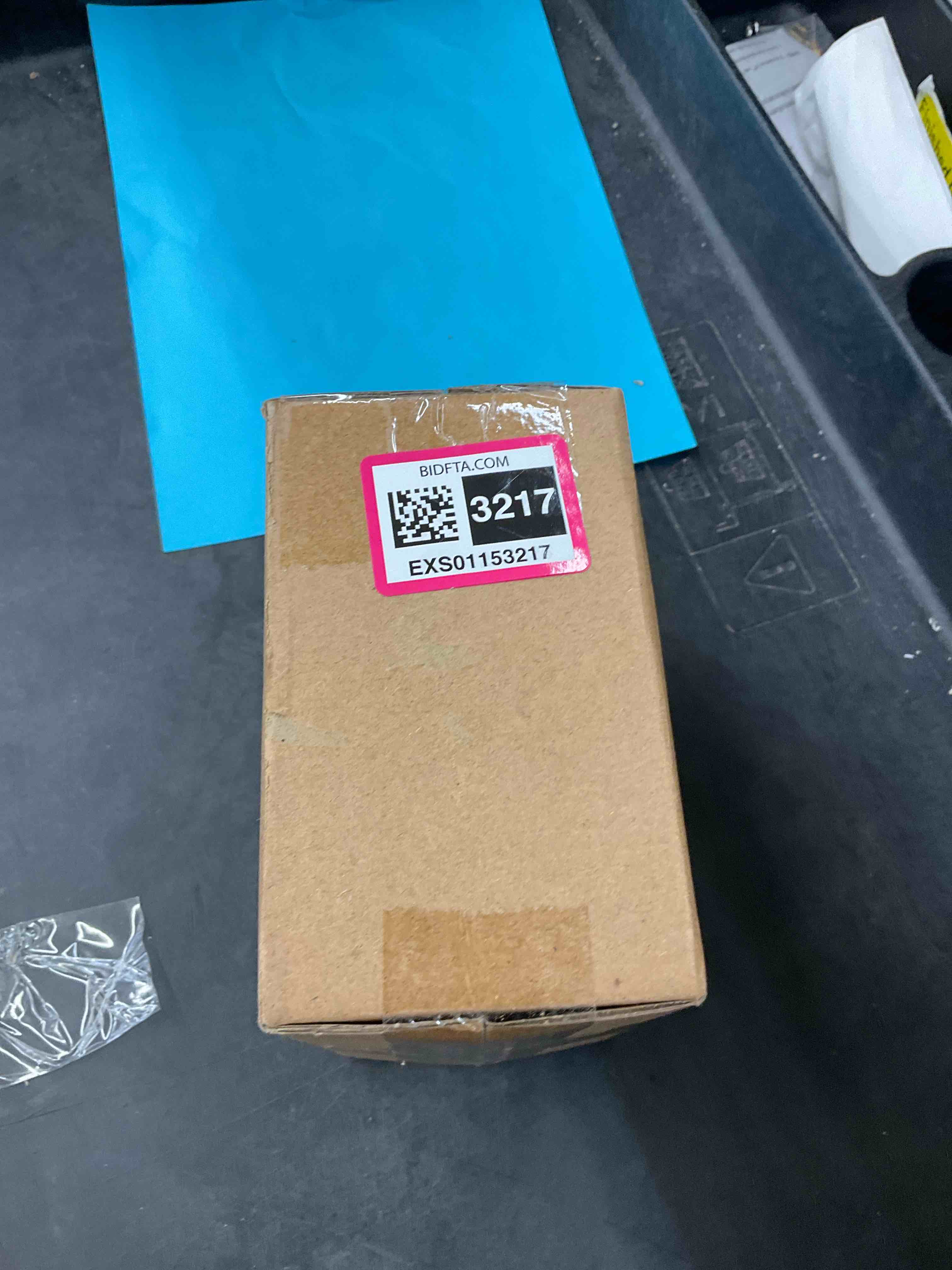 https://s3.amazonaws.com/lotting-images-prod/BargainHunt/EXS01153217_1712248595966.jpeg