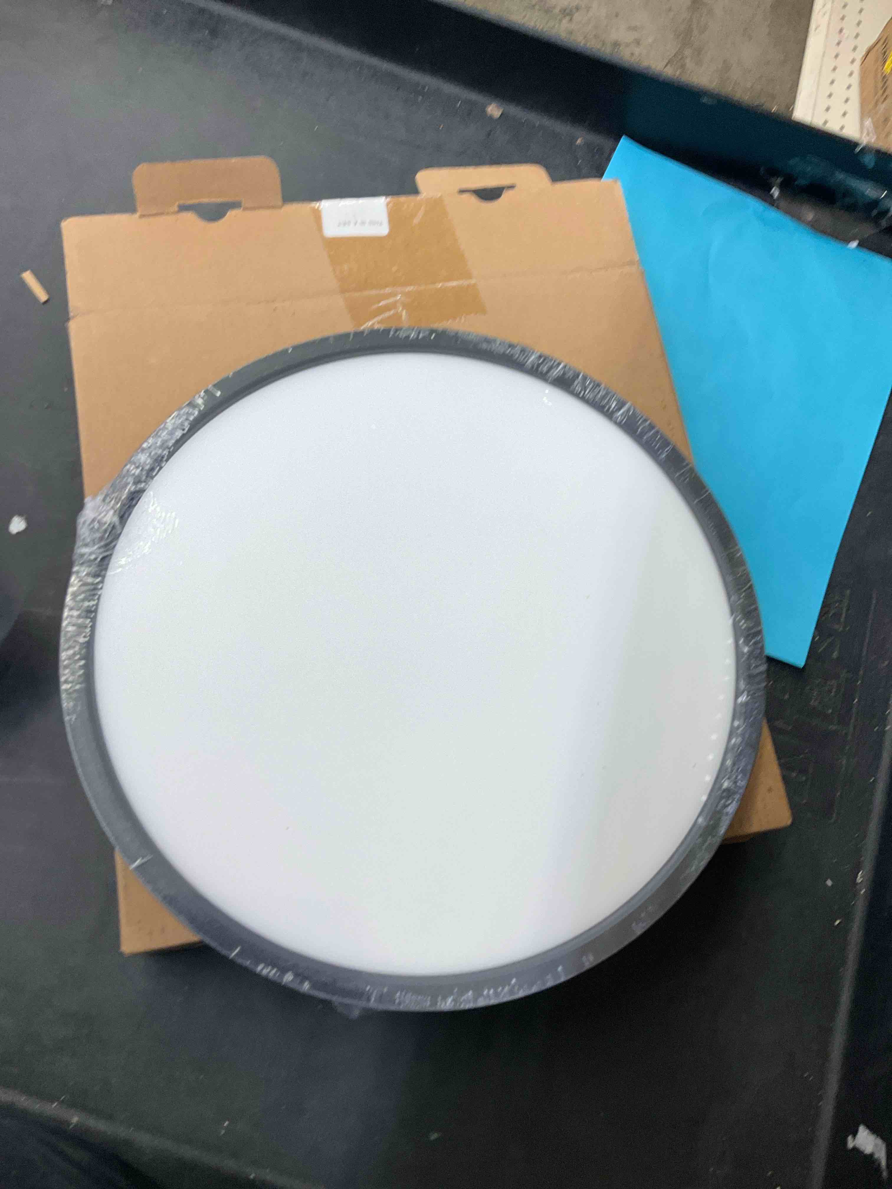 https://s3.amazonaws.com/lotting-images-prod/BargainHunt/EXS01153220_1712248804932.jpeg