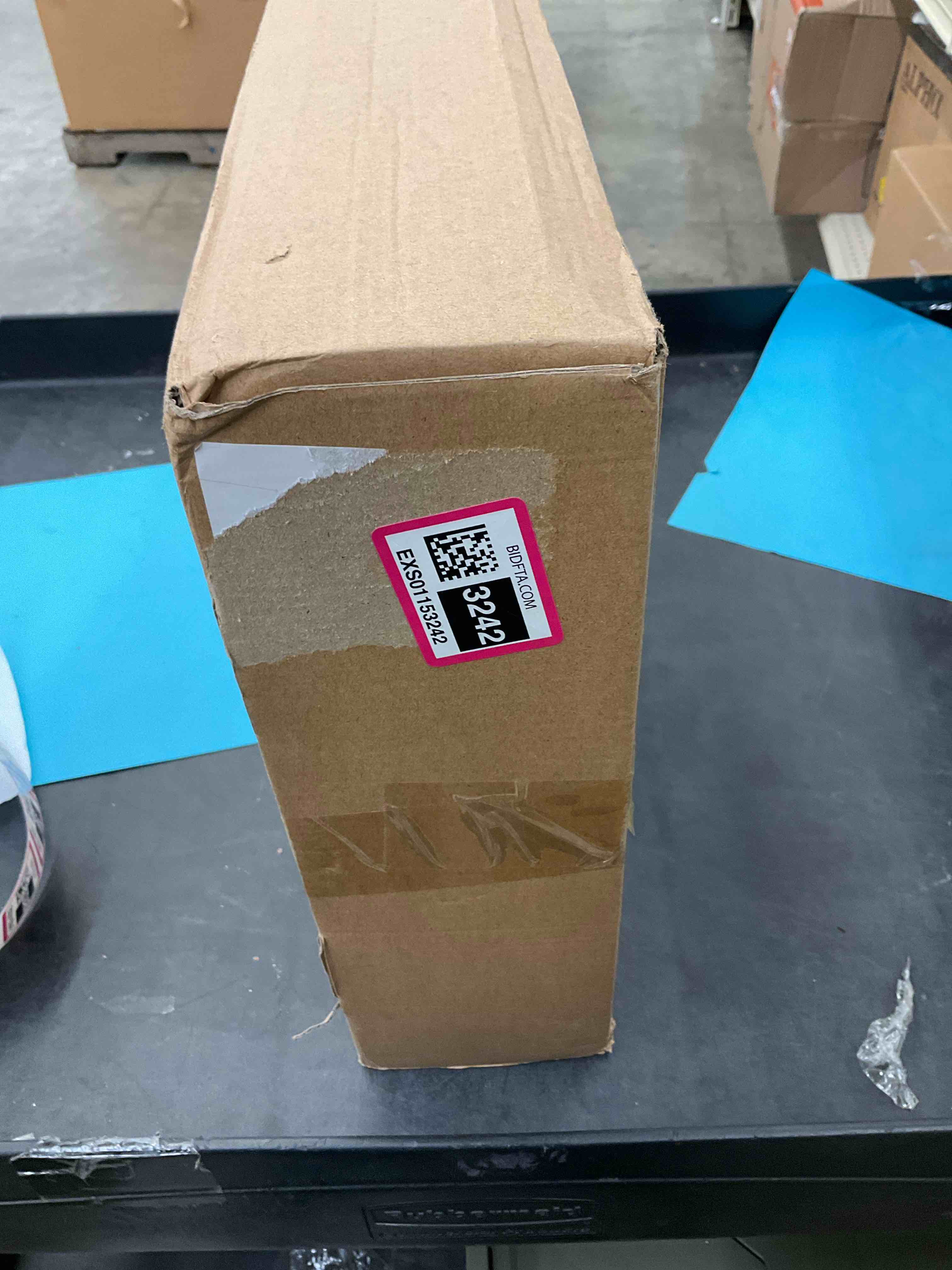 https://s3.amazonaws.com/lotting-images-prod/BargainHunt/EXS01153242_1712254271163.jpeg