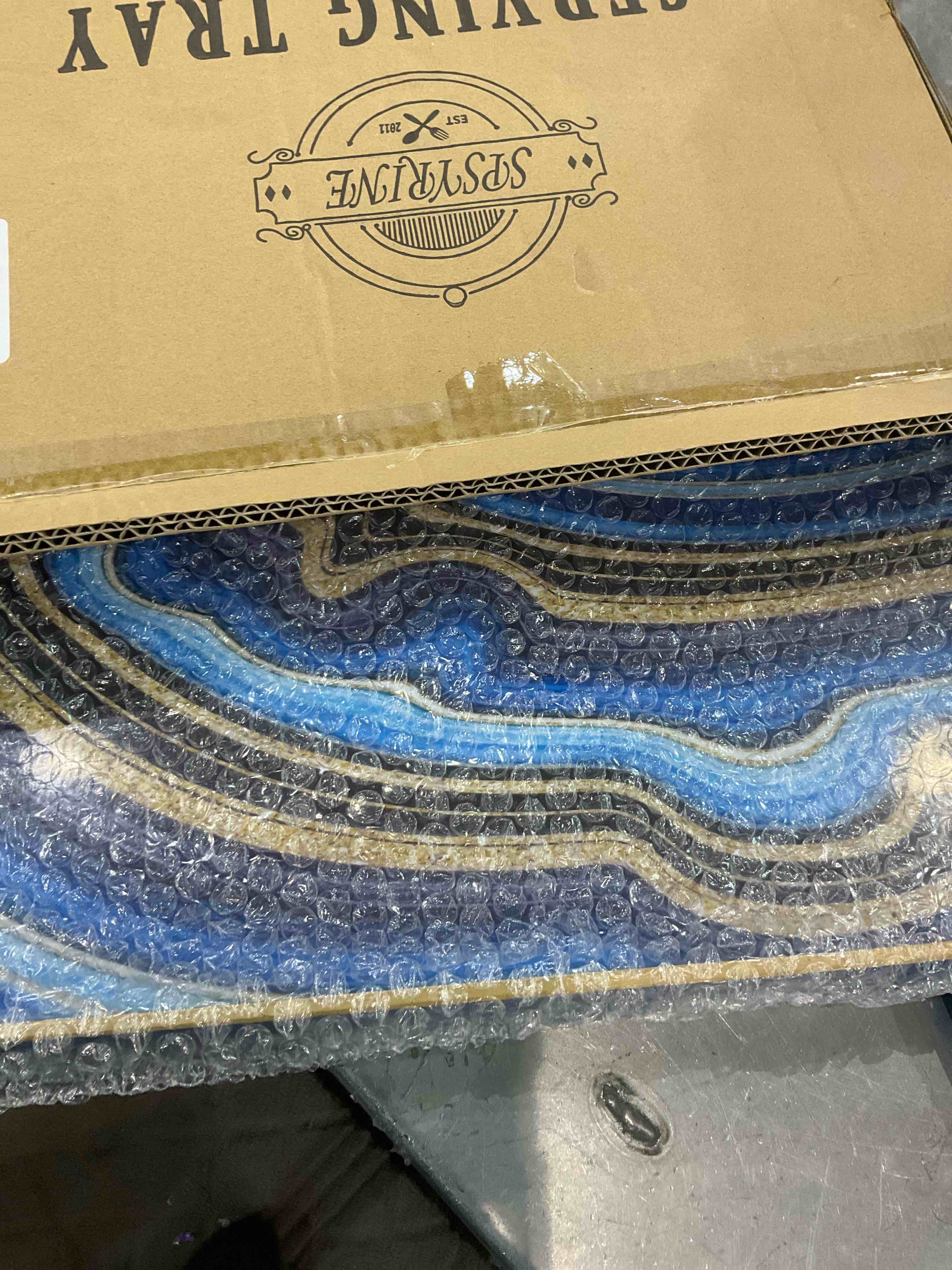 https://s3.amazonaws.com/lotting-images-prod/BargainHunt/EXS01157029_1706791146127.jpeg