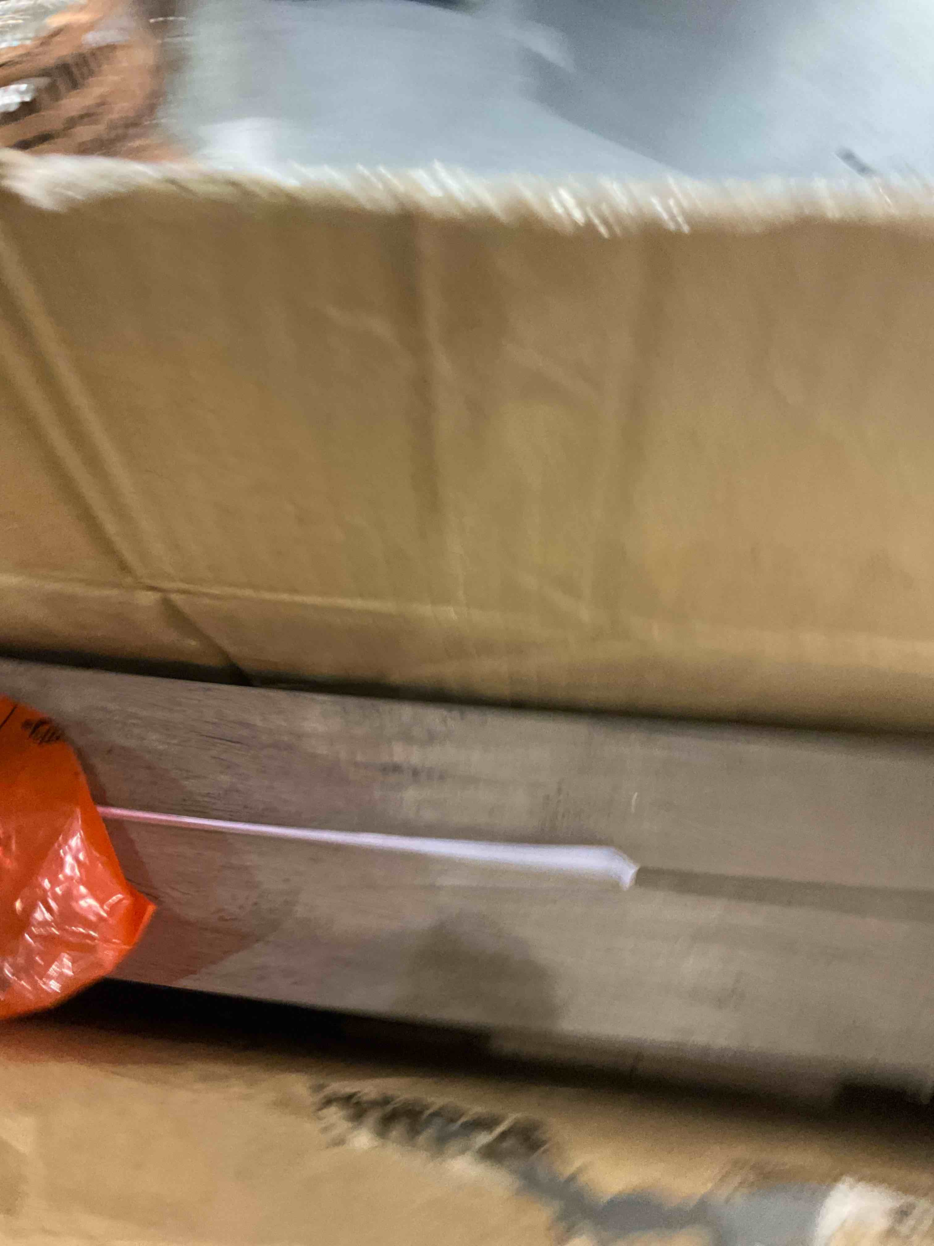 https://s3.amazonaws.com/lotting-images-prod/BargainHunt/EXS01157066_1706795455910.jpeg