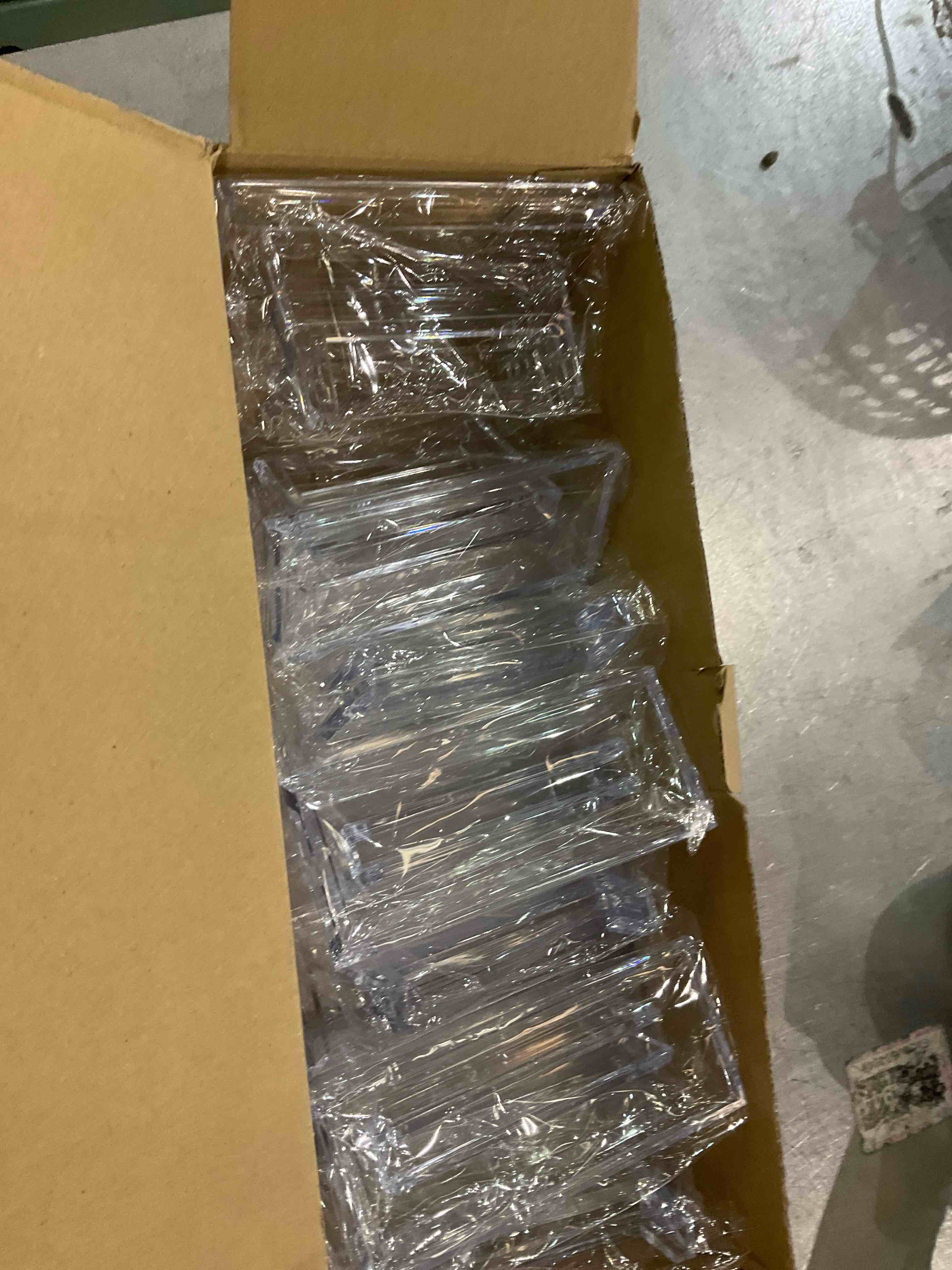 https://s3.amazonaws.com/lotting-images-prod/BargainHunt/EXS01157071_1706797431239.jpeg