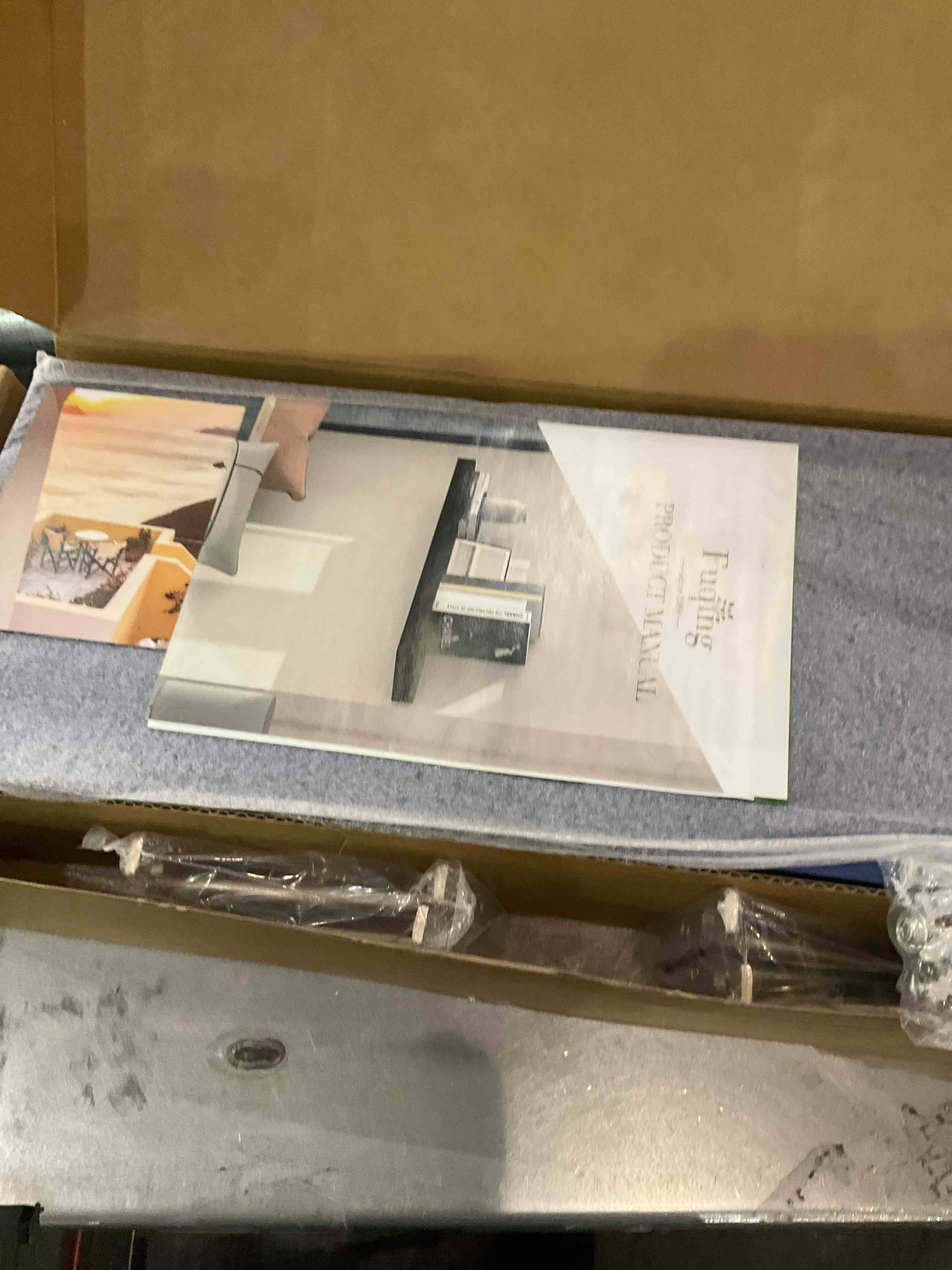 https://s3.amazonaws.com/lotting-images-prod/BargainHunt/EXS01157086_1706799533677.jpeg
