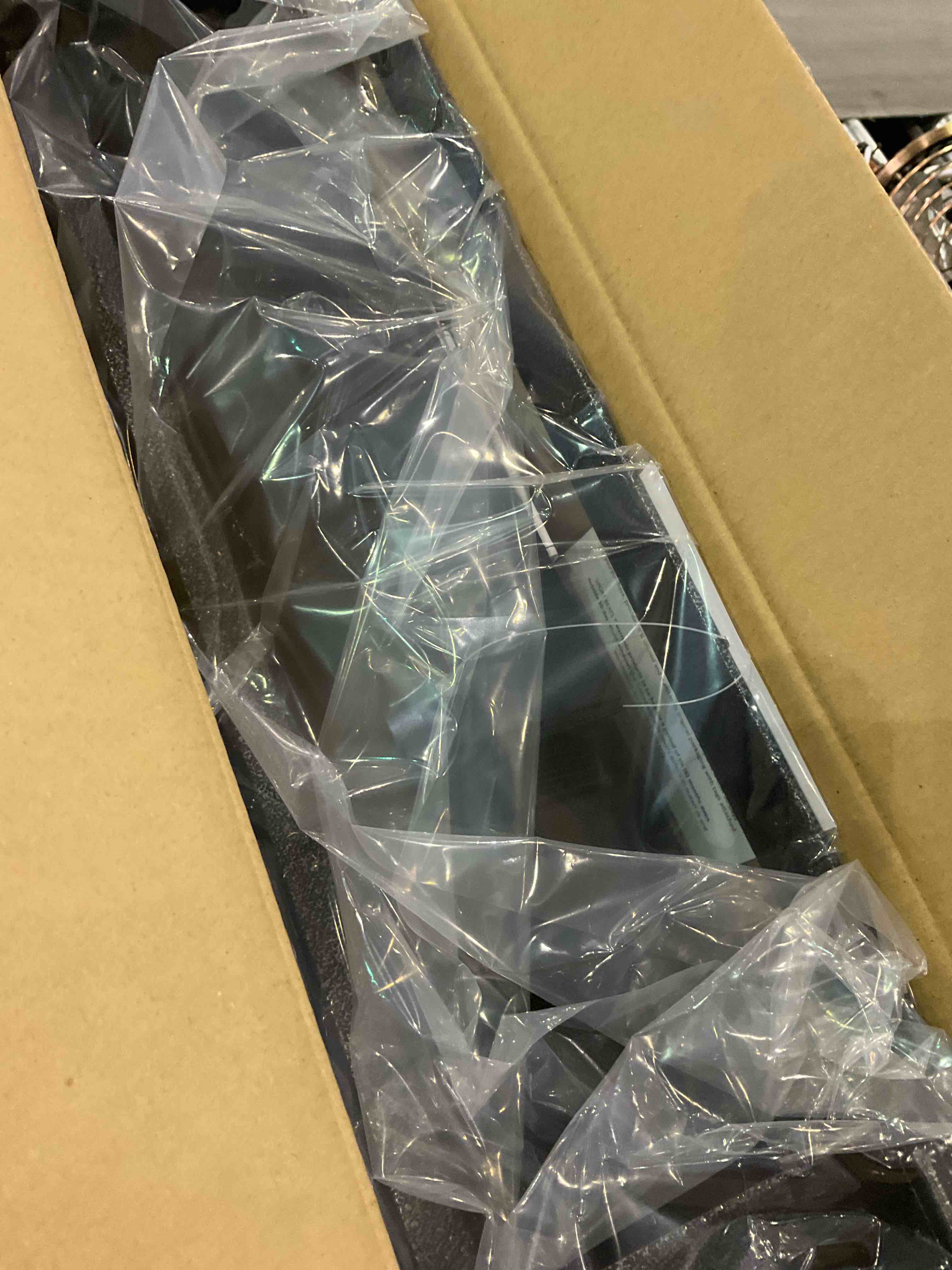 https://s3.amazonaws.com/lotting-images-prod/BargainHunt/EXS01157441_1707221981105.jpeg