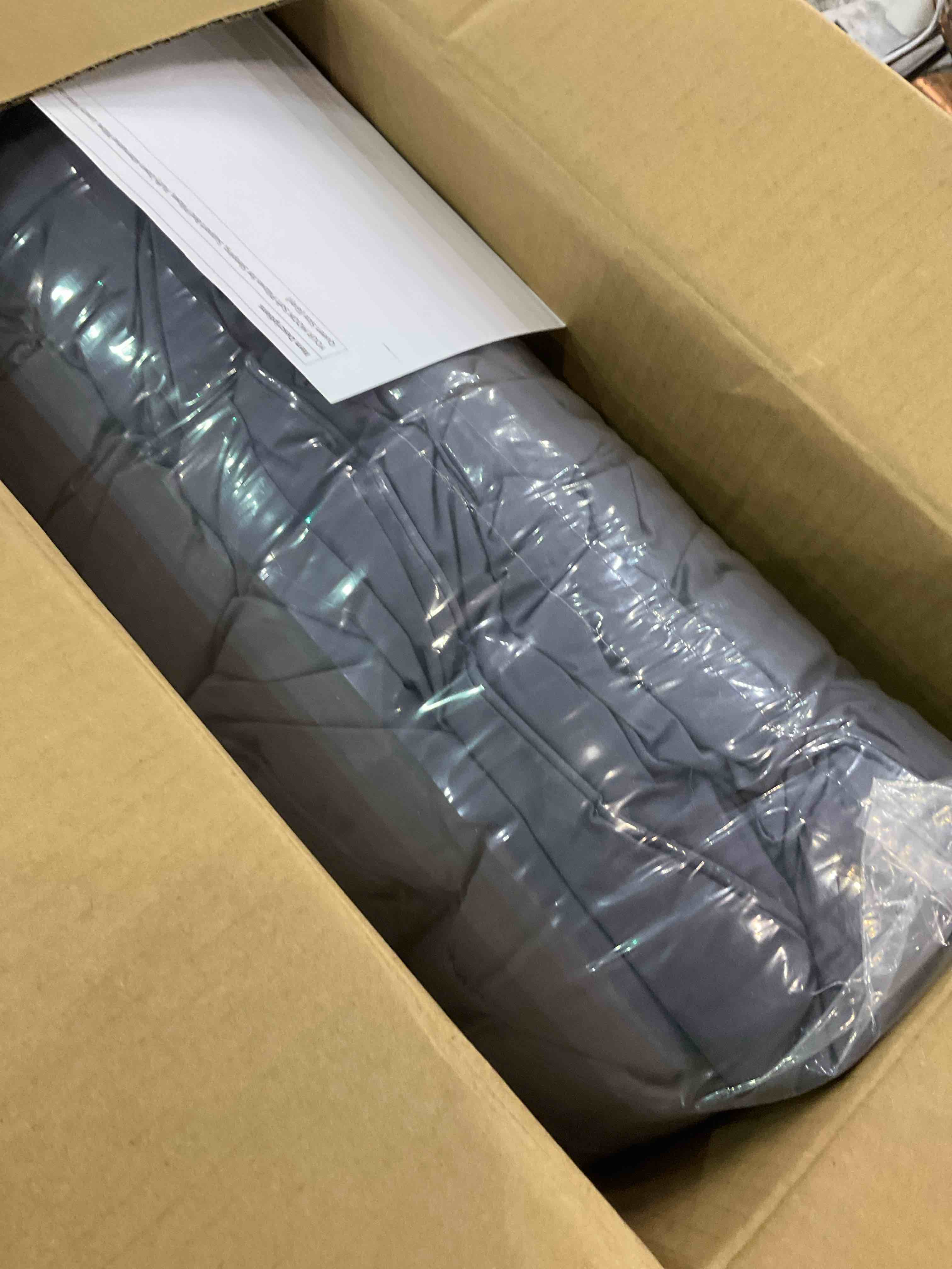 https://s3.amazonaws.com/lotting-images-prod/BargainHunt/EXS01157445_1707222247741.jpeg