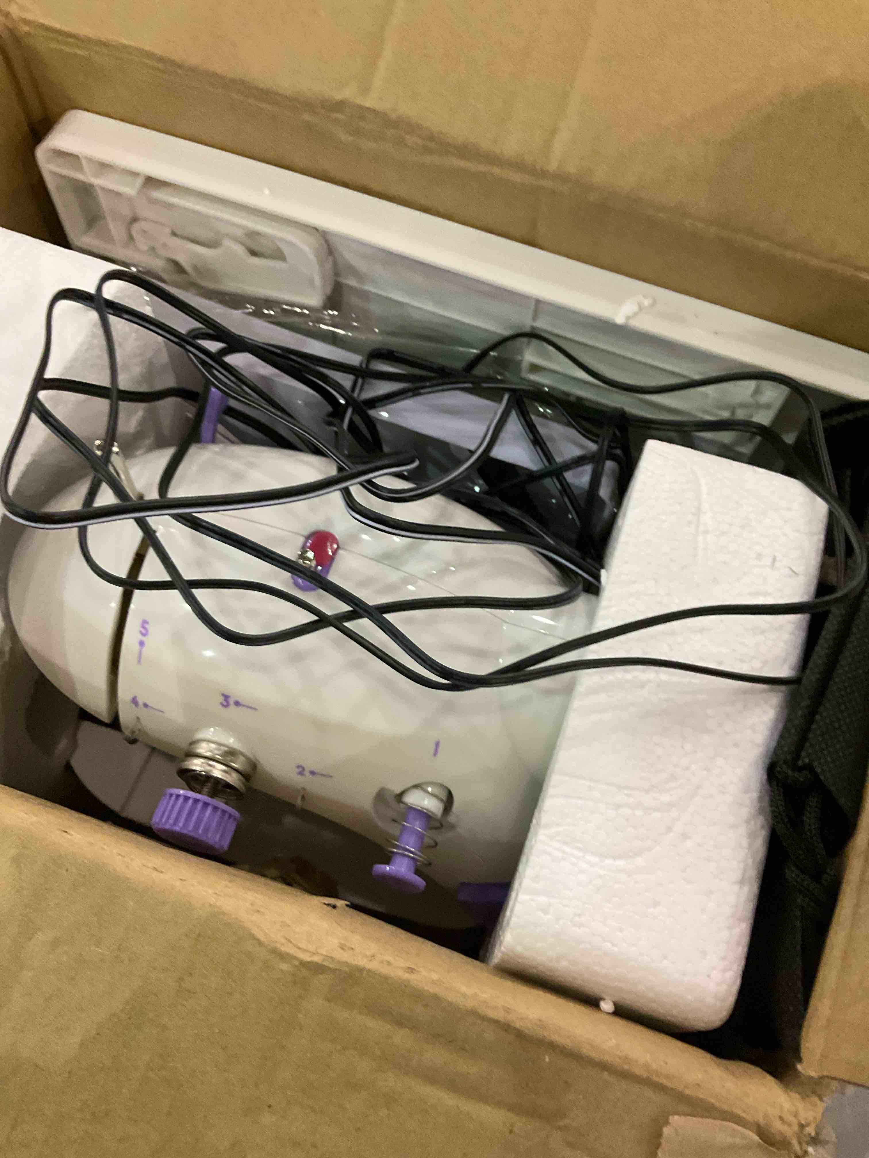 https://s3.amazonaws.com/lotting-images-prod/BargainHunt/EXS01157450_1707222725132.jpeg
