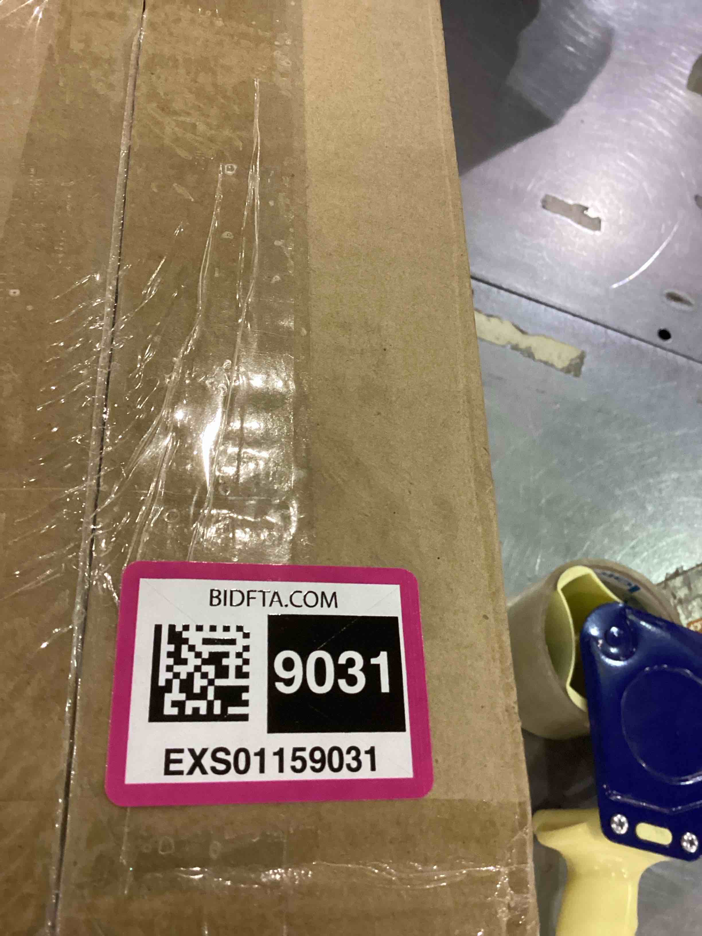 https://s3.amazonaws.com/lotting-images-prod/BargainHunt/EXS01159031_1706704372835.jpeg