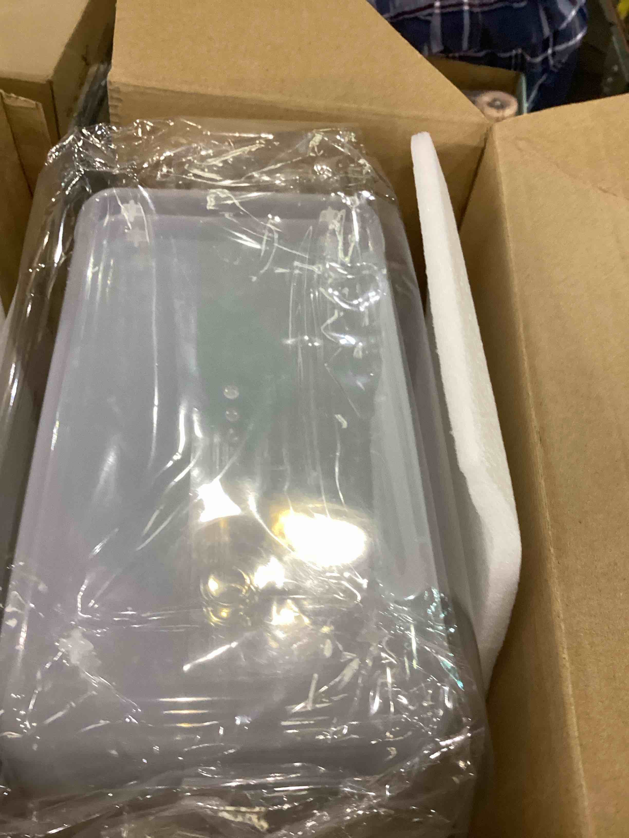 https://s3.amazonaws.com/lotting-images-prod/BargainHunt/EXS01159097_1706716380460.jpeg