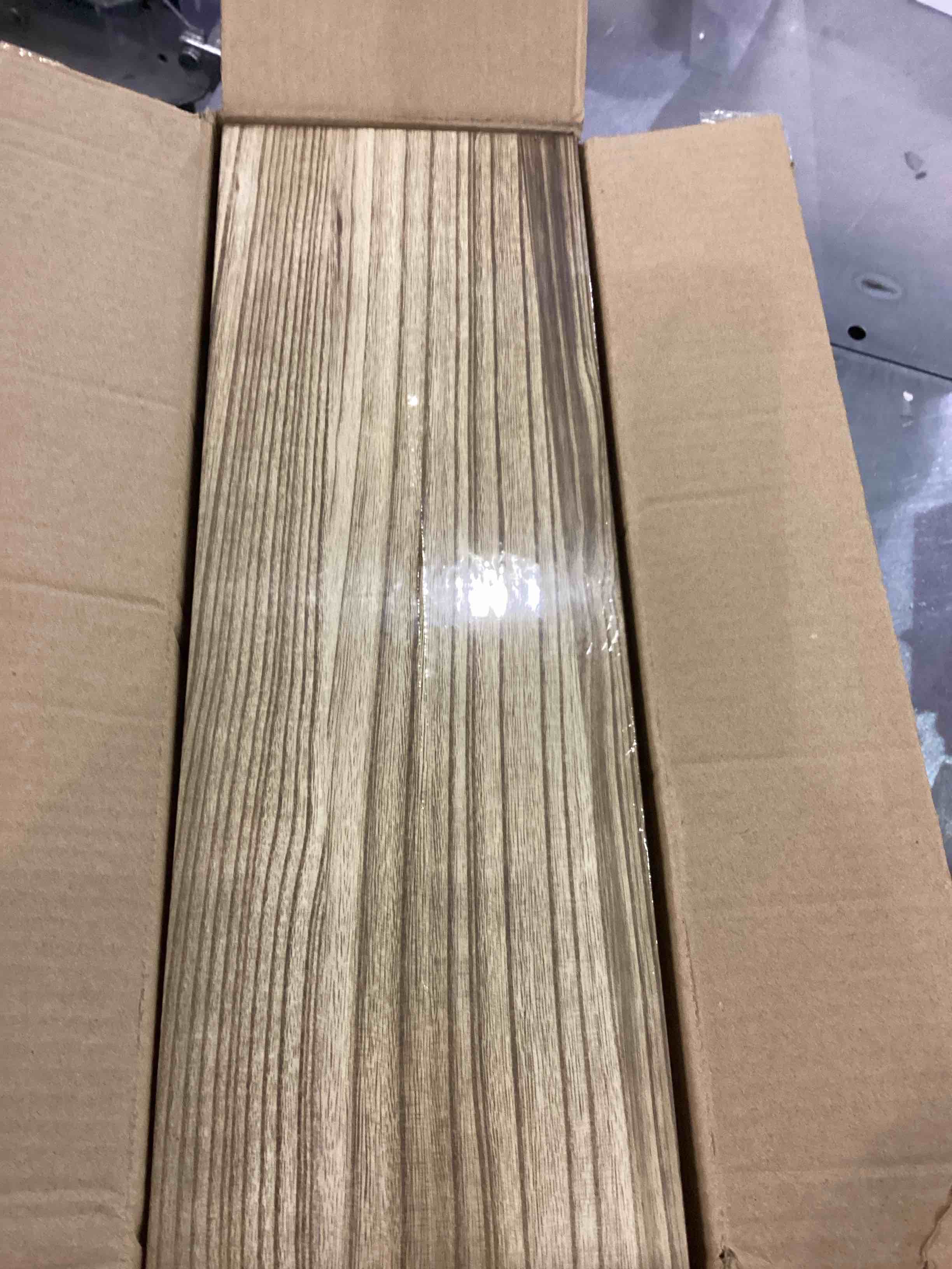 https://s3.amazonaws.com/lotting-images-prod/BargainHunt/EXS01159195_1706791398733.jpeg