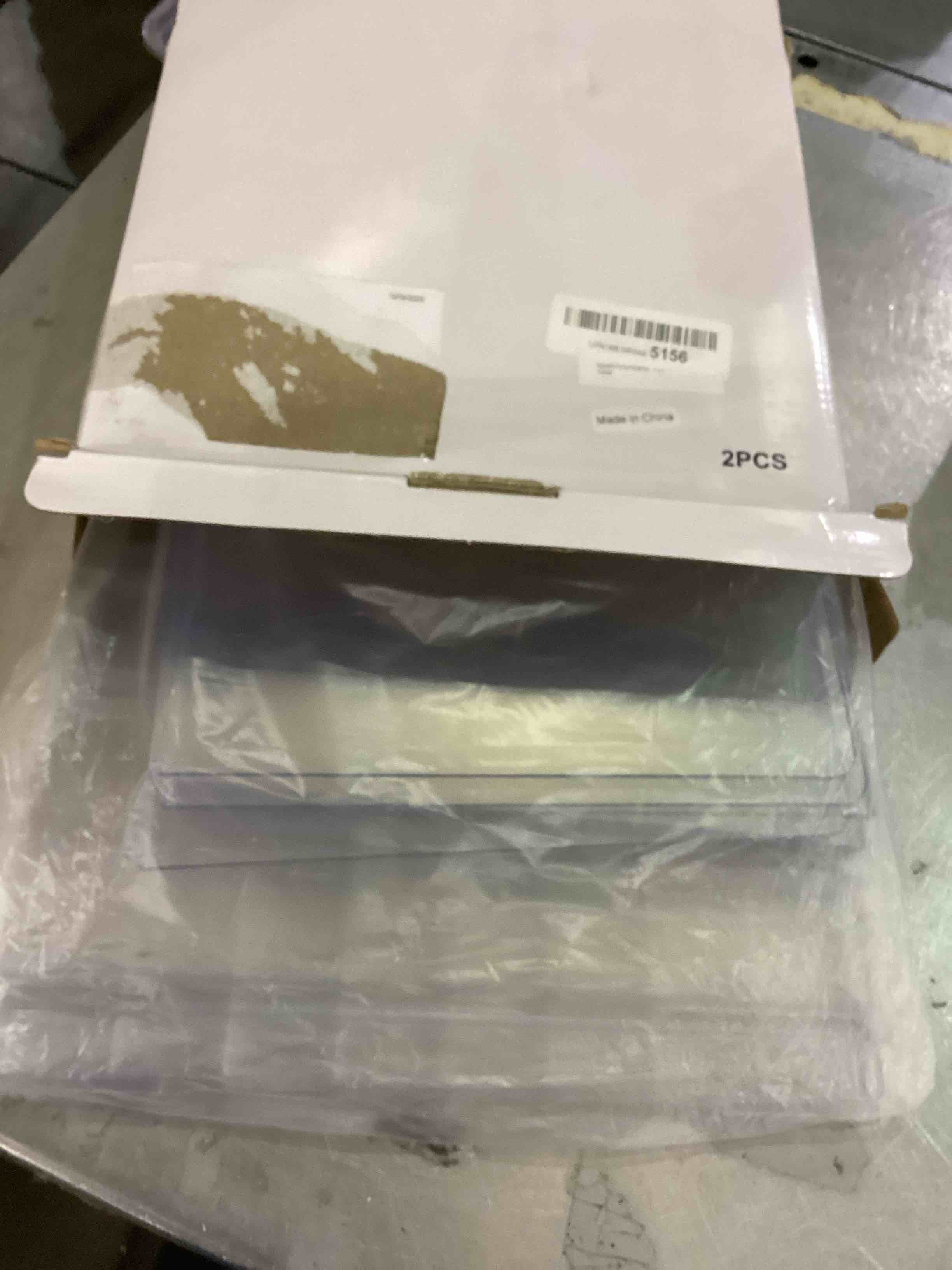 https://s3.amazonaws.com/lotting-images-prod/BargainHunt/EXS01159204_1706797772256.jpeg