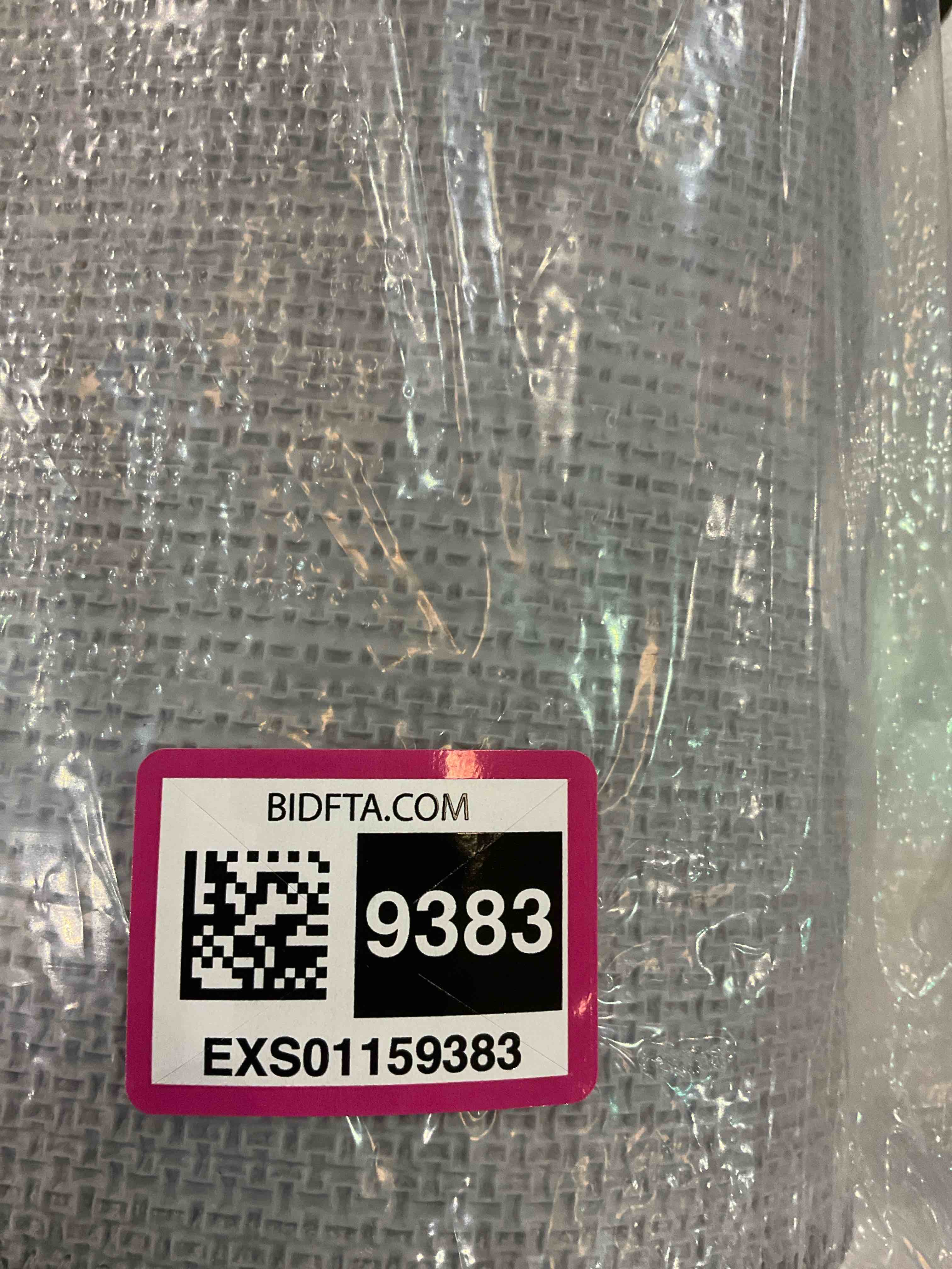 https://s3.amazonaws.com/lotting-images-prod/BargainHunt/EXS01159383_1707150370467.jpeg