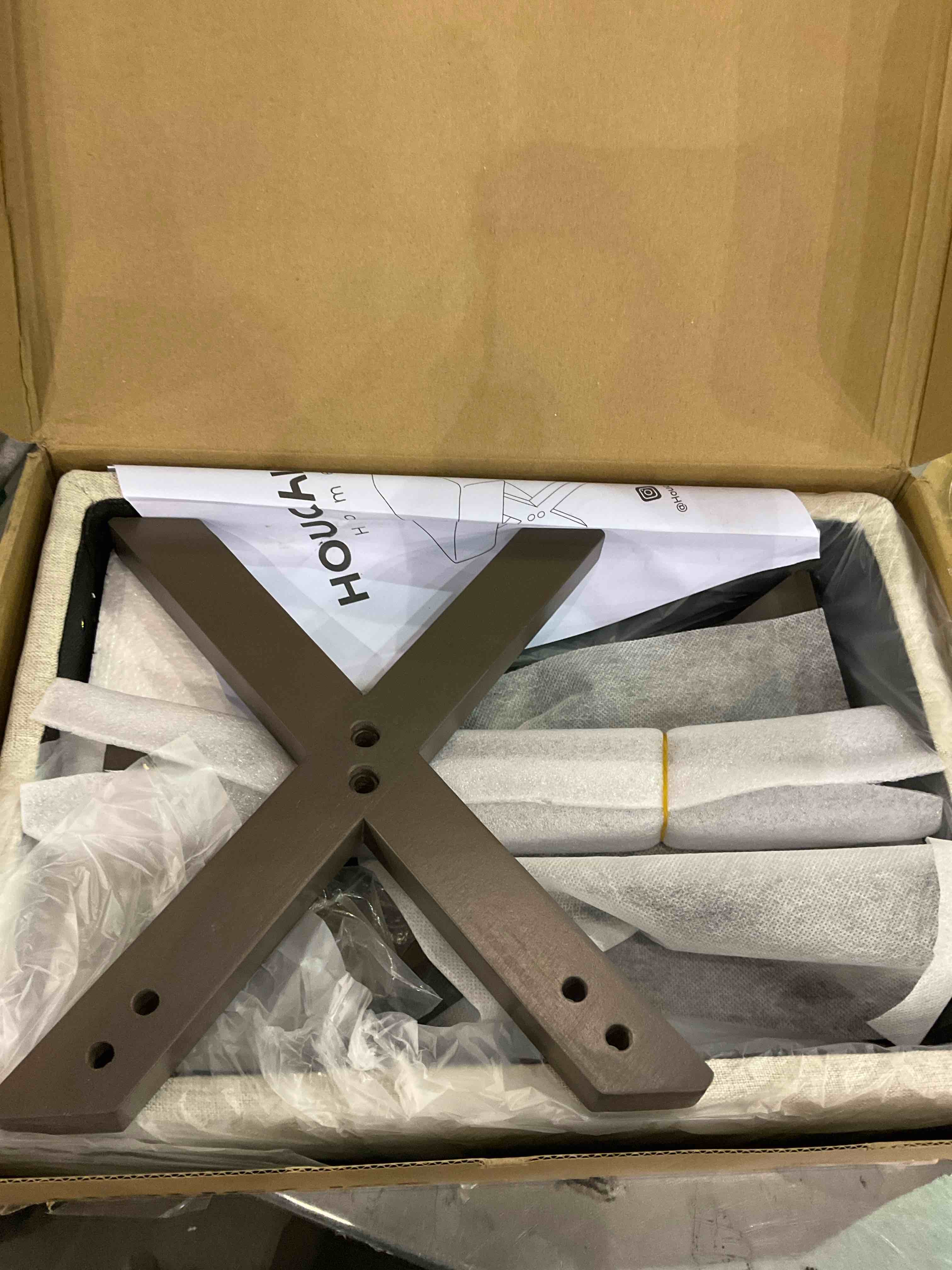 https://s3.amazonaws.com/lotting-images-prod/BargainHunt/EXS01159460_1707222407443.jpeg