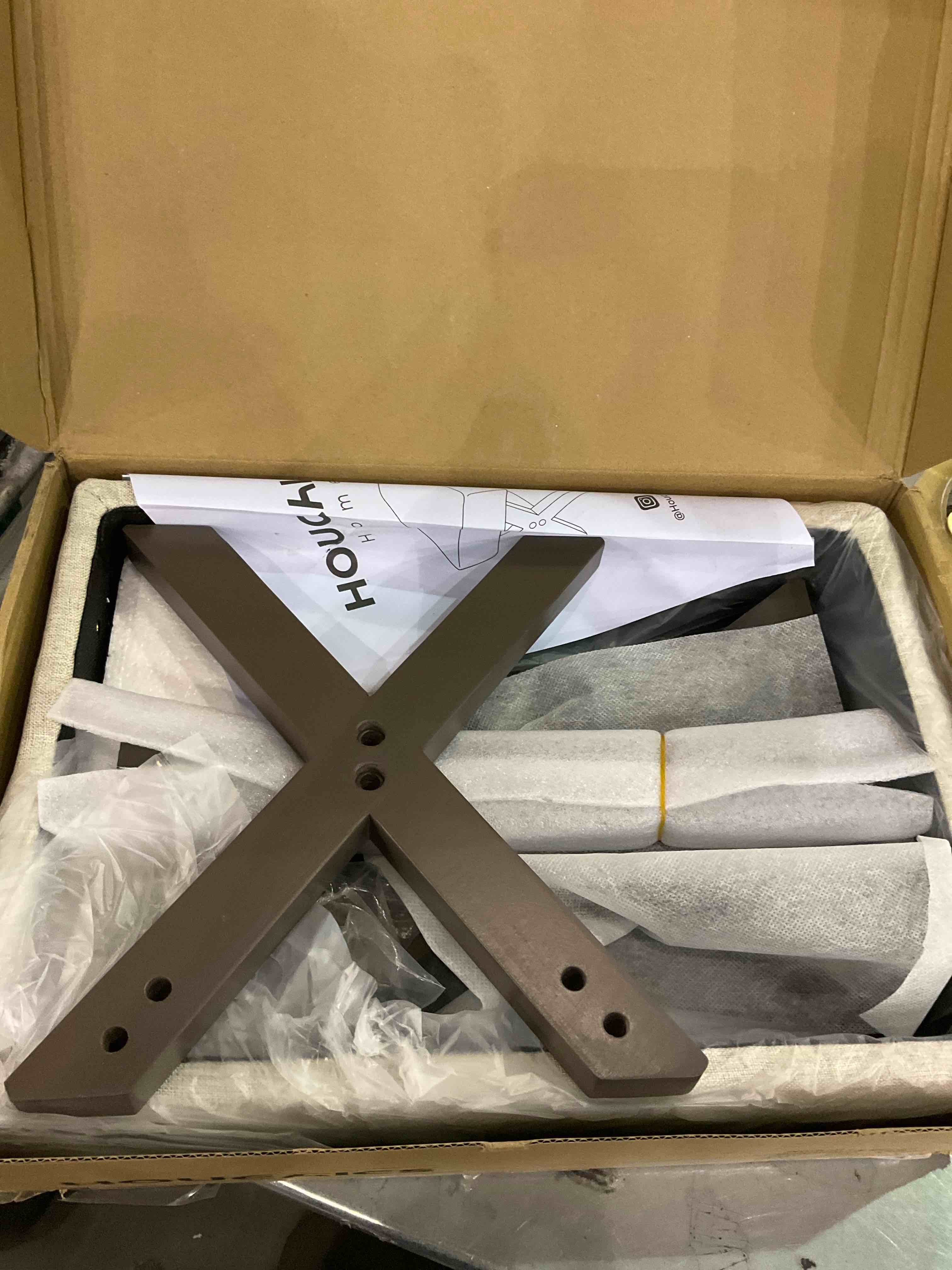 https://s3.amazonaws.com/lotting-images-prod/BargainHunt/EXS01159460_1707222408413.jpeg