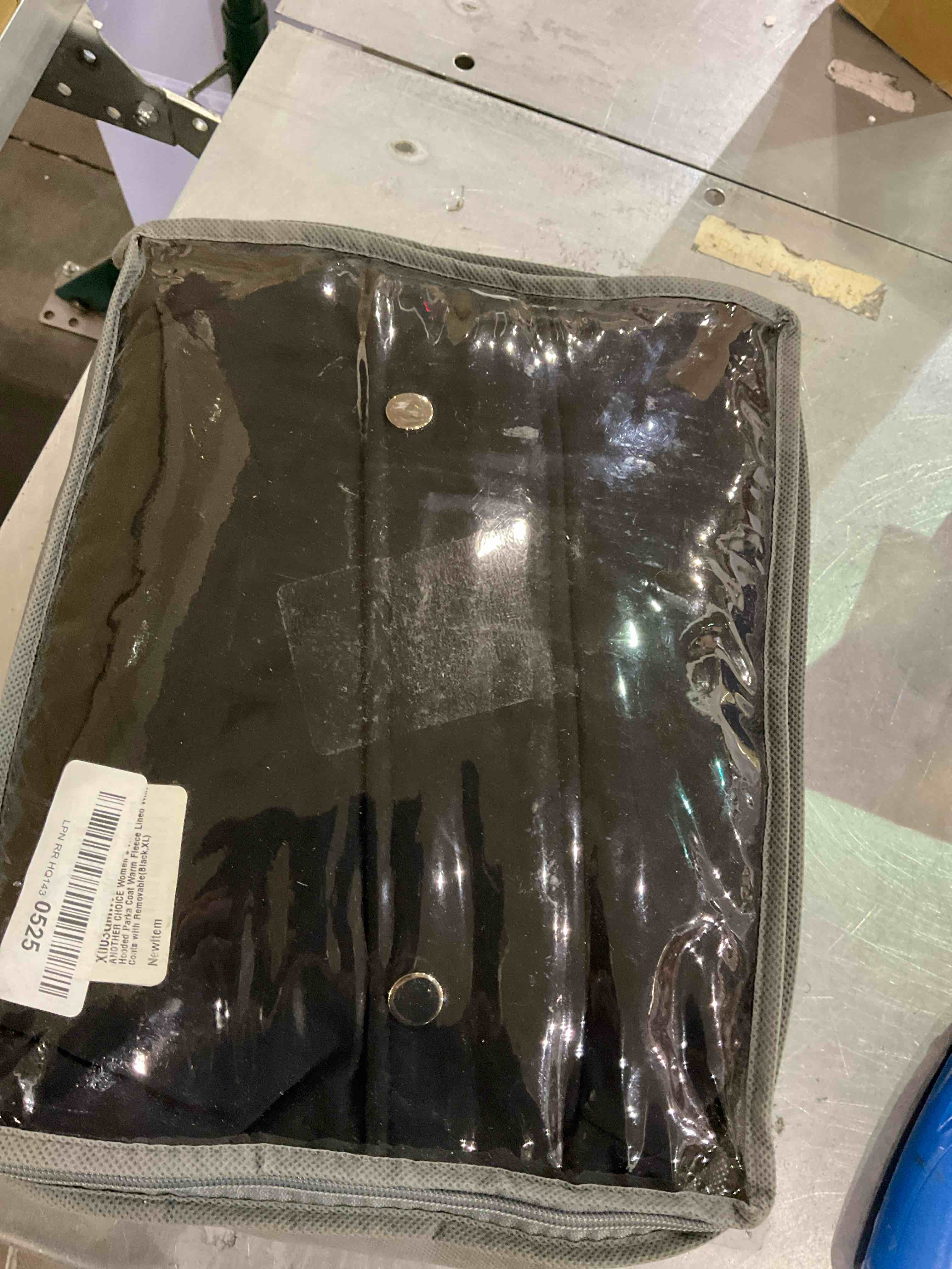 https://s3.amazonaws.com/lotting-images-prod/BargainHunt/EXS01159462_1707222667187.jpeg