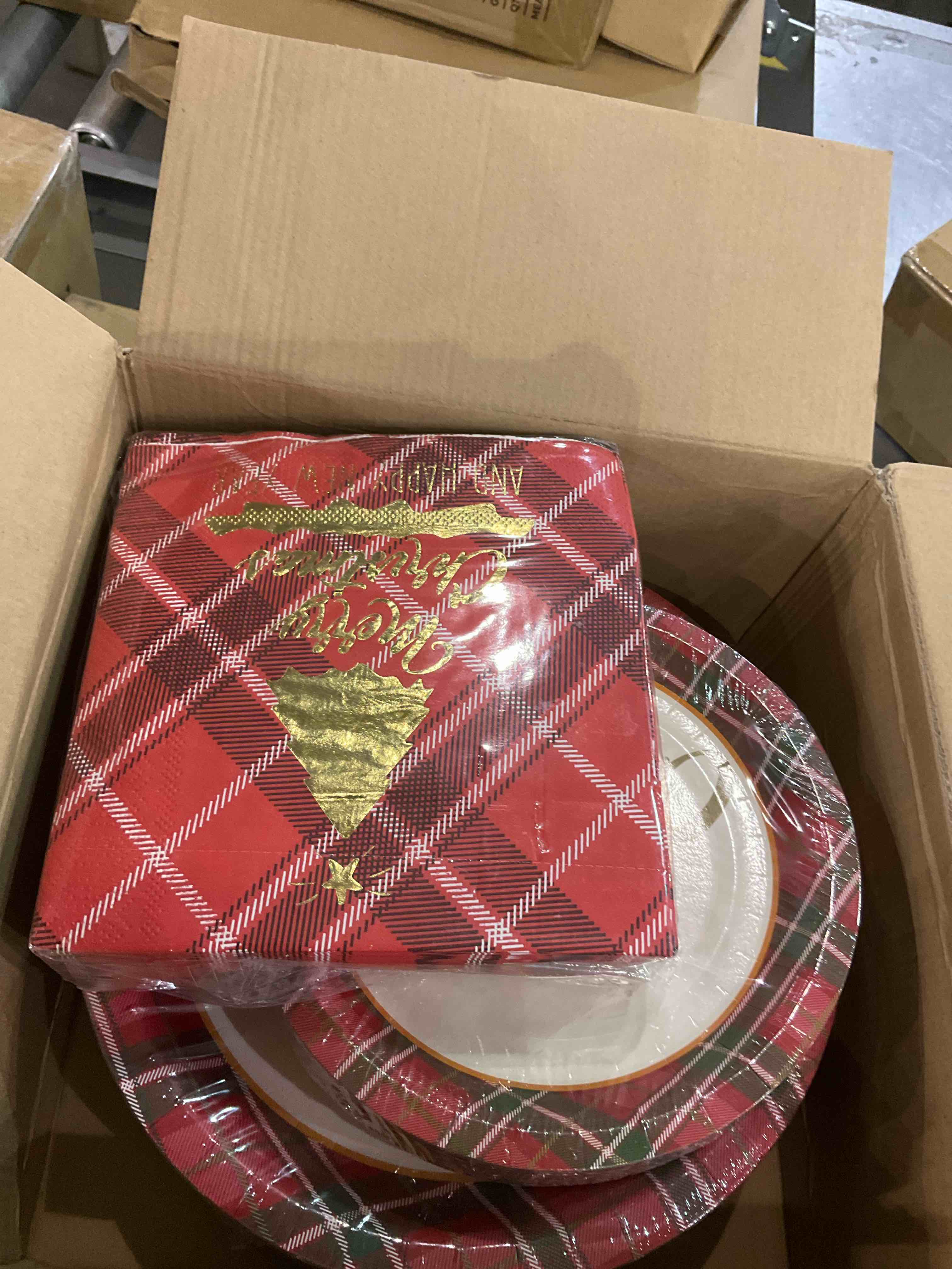 https://s3.amazonaws.com/lotting-images-prod/BargainHunt/EXS01159467_1707223028691.jpeg